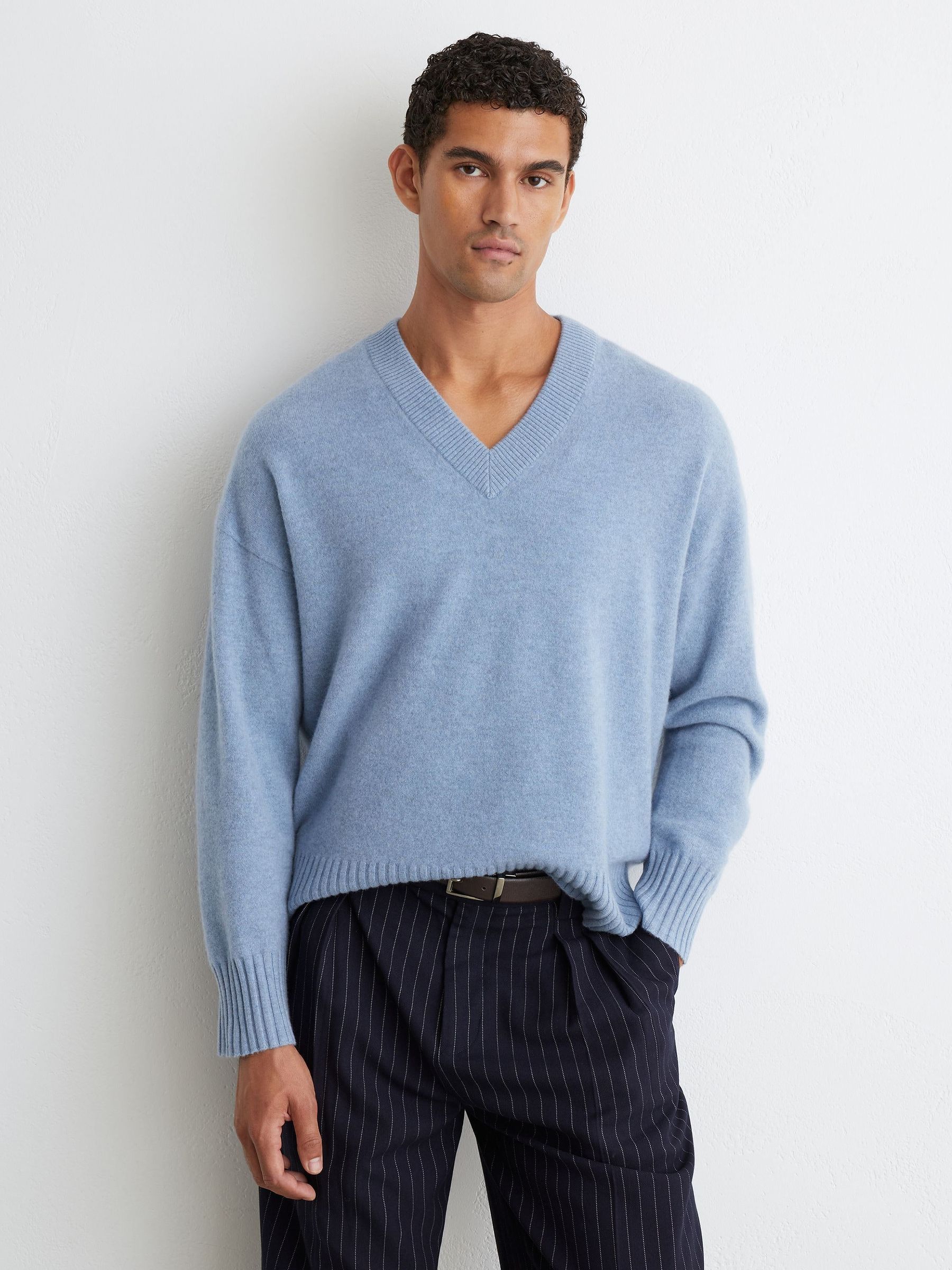 Soft Blue - Regular Wool-cashmere V-neck Jumper