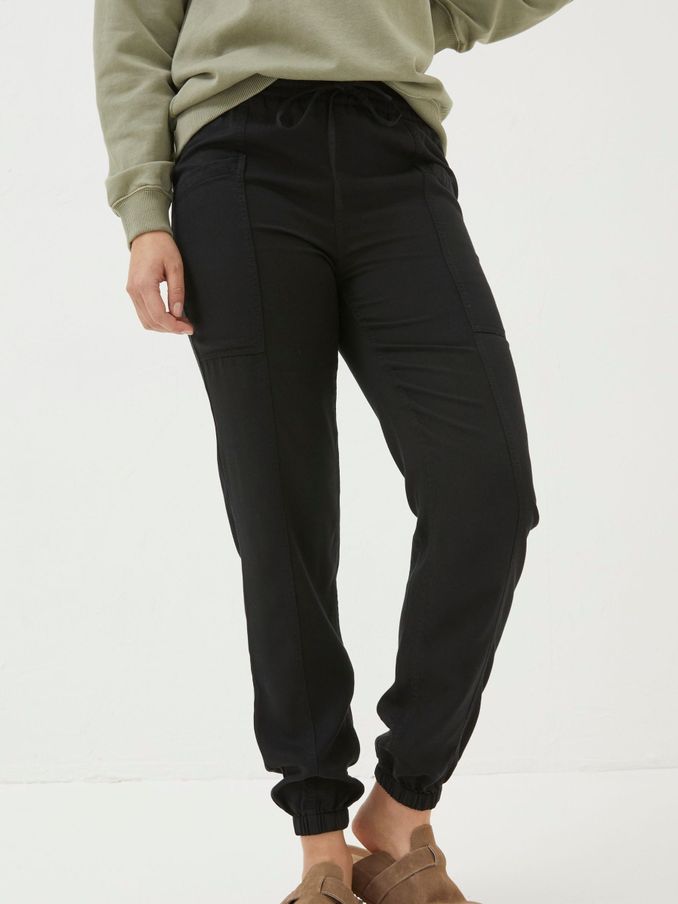 Lyme Black Cargo Cuffed Joggers (K76090) | €39