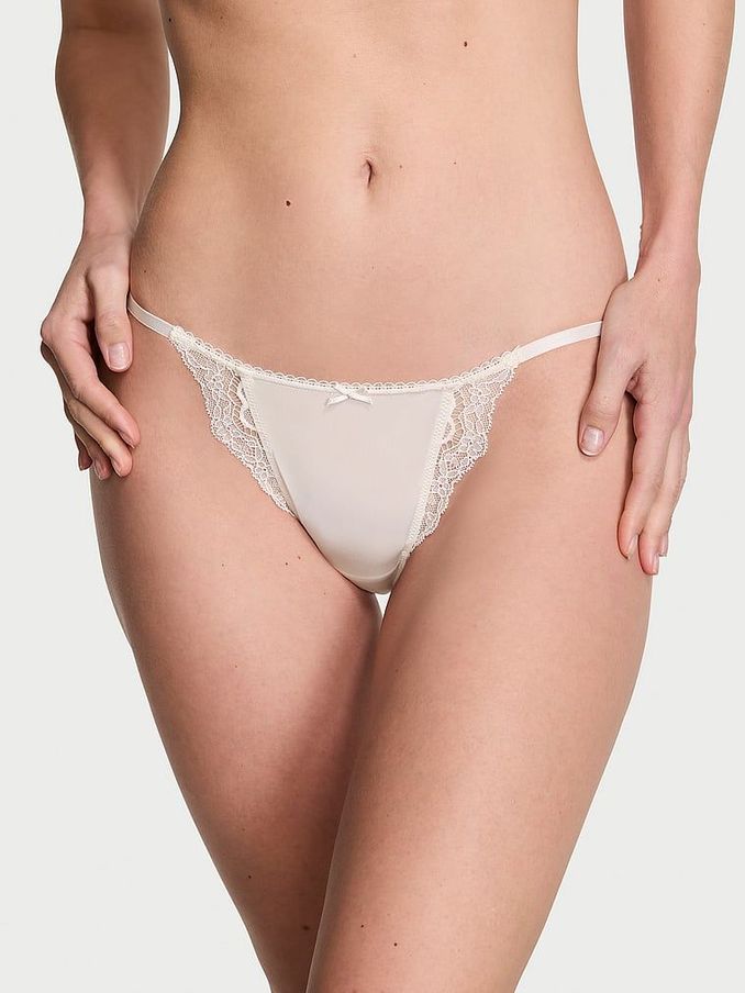 Coconut White Bikini Knickers (K80676) | €7
