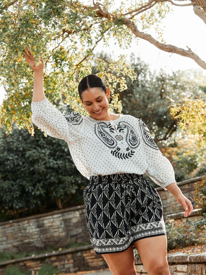 Natural Embroidered Blouse (K90379) | €37