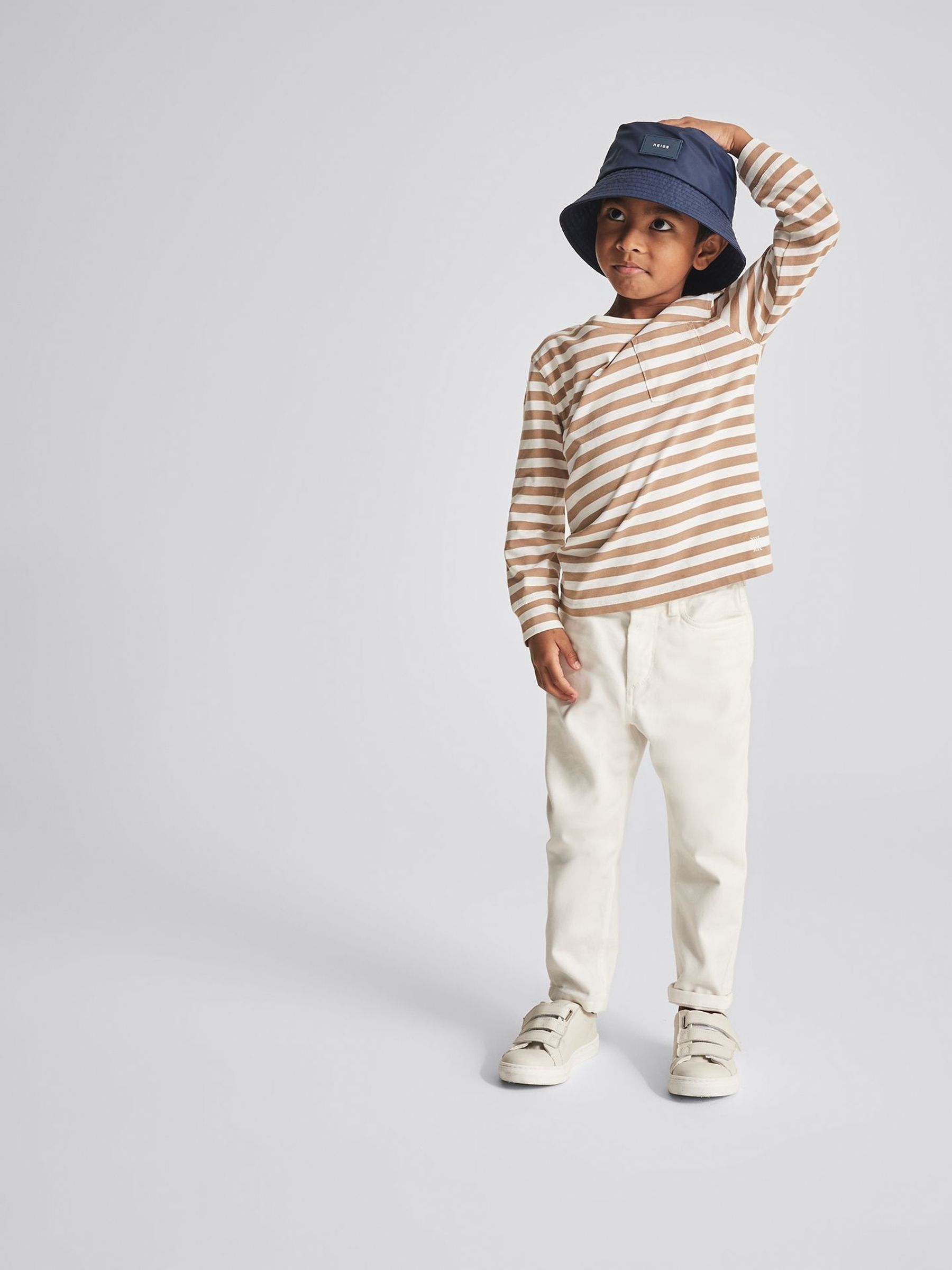 Nylon Bucket in Navy (M84982) | US$29