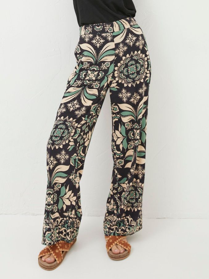 Black Isla Mosaic Leaf Wide Leg Trousers (N21665) | €44