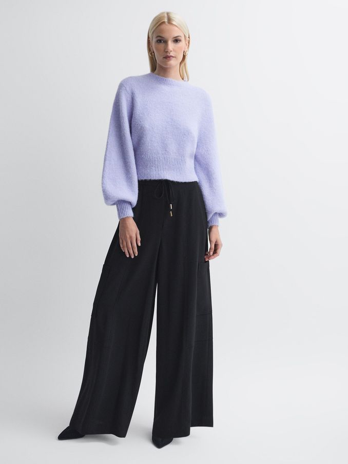 Florere Wide Leg Cargo Trousers in Black (N33341) | US$95