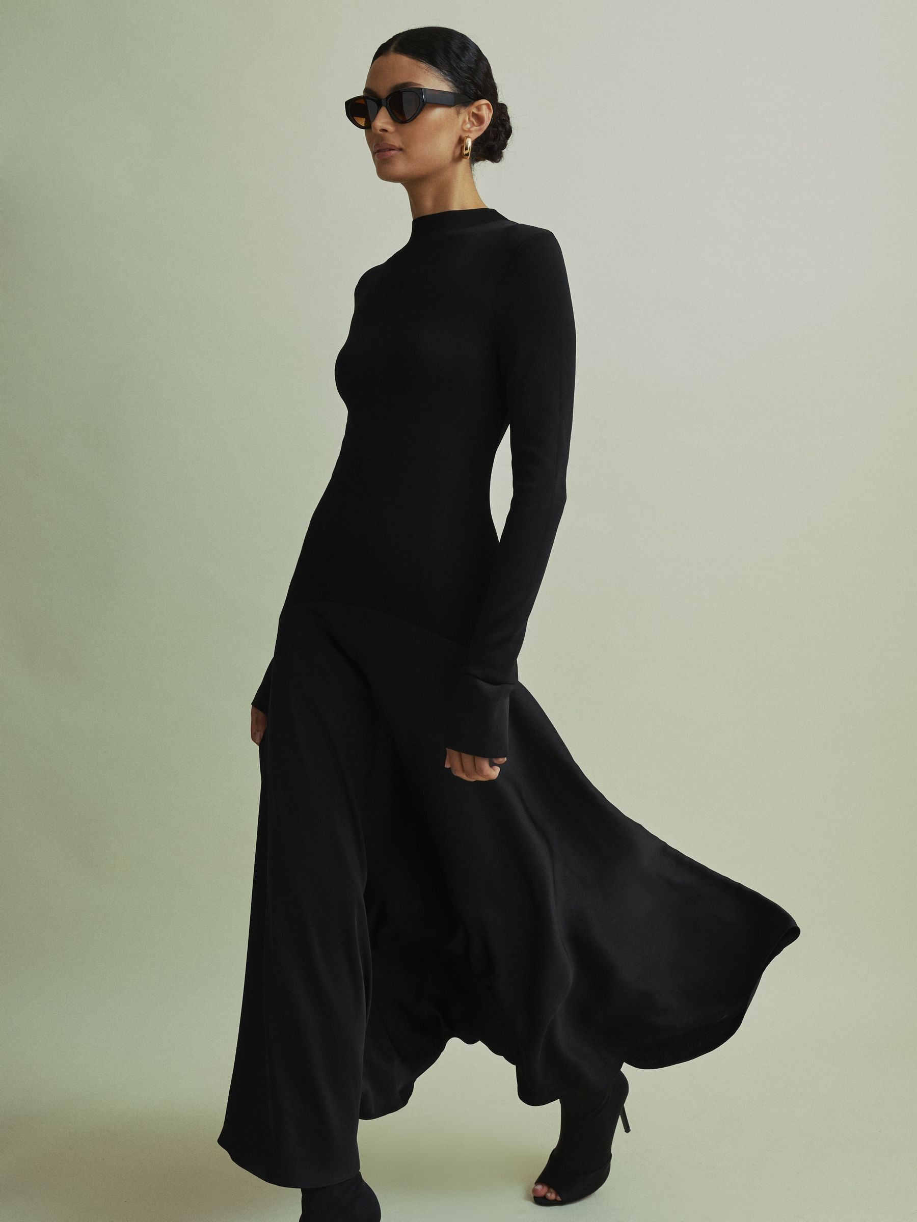 Florere Knitted Satin Midi Dress in Black (N36476) | €84