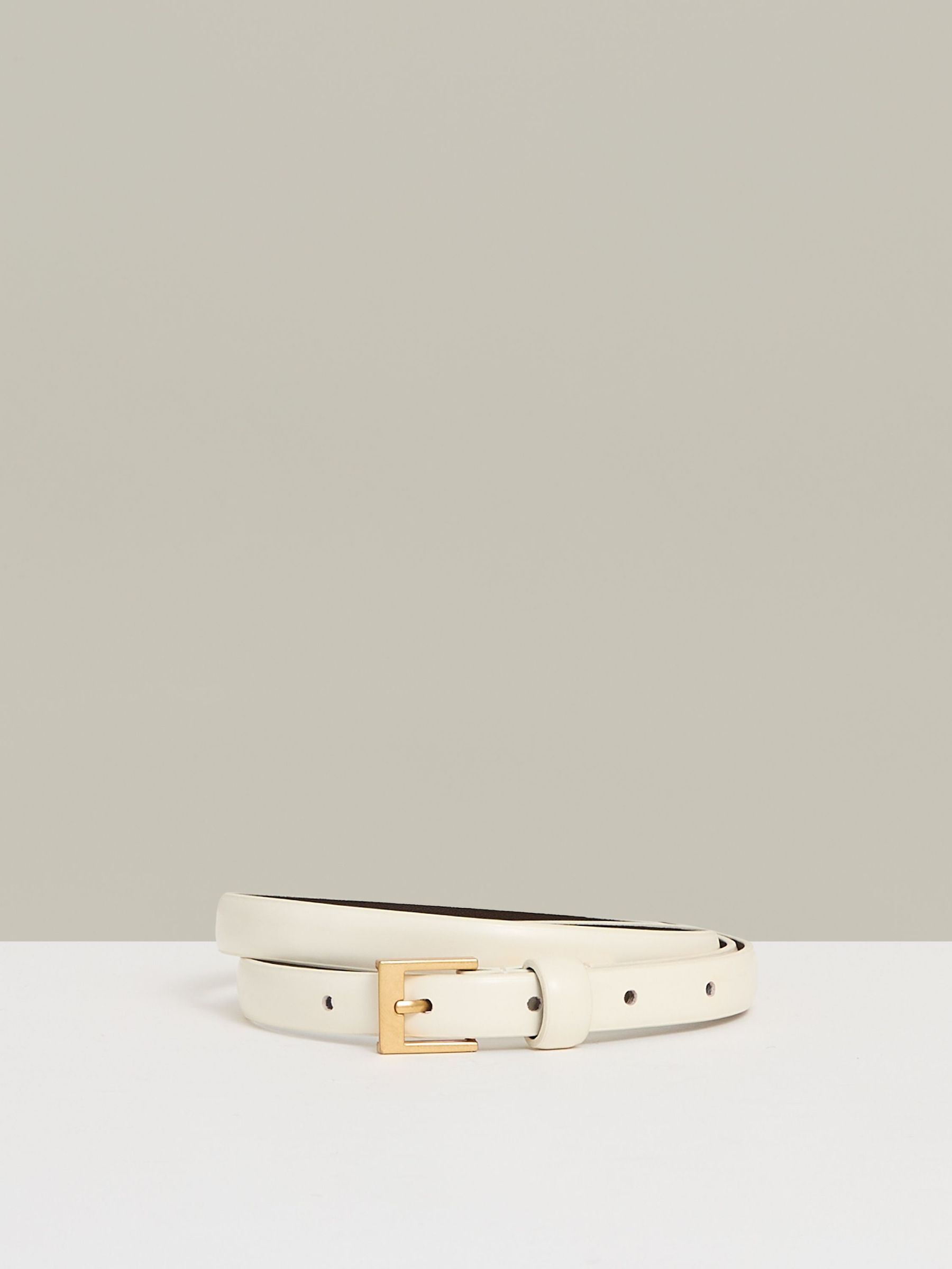 Leather Skinny Belt in Off White (N52040) | €55