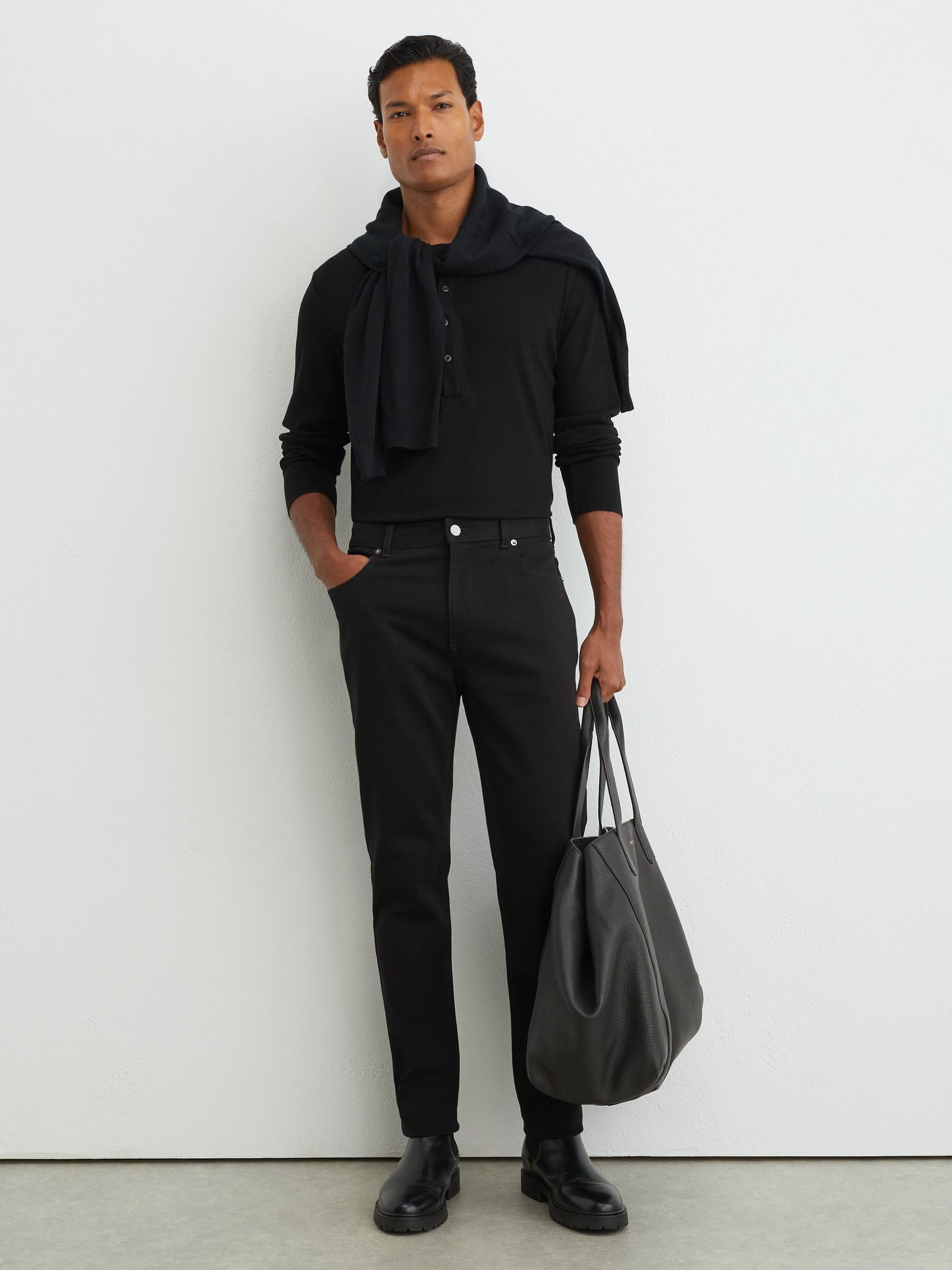 Stay Black - Regular Tapered Slim-fit Jeans