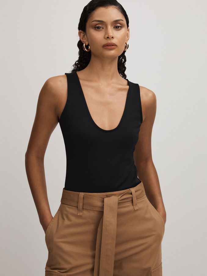 Good American Scuba Scoop Neck Vest in Black (N65401) | US$55