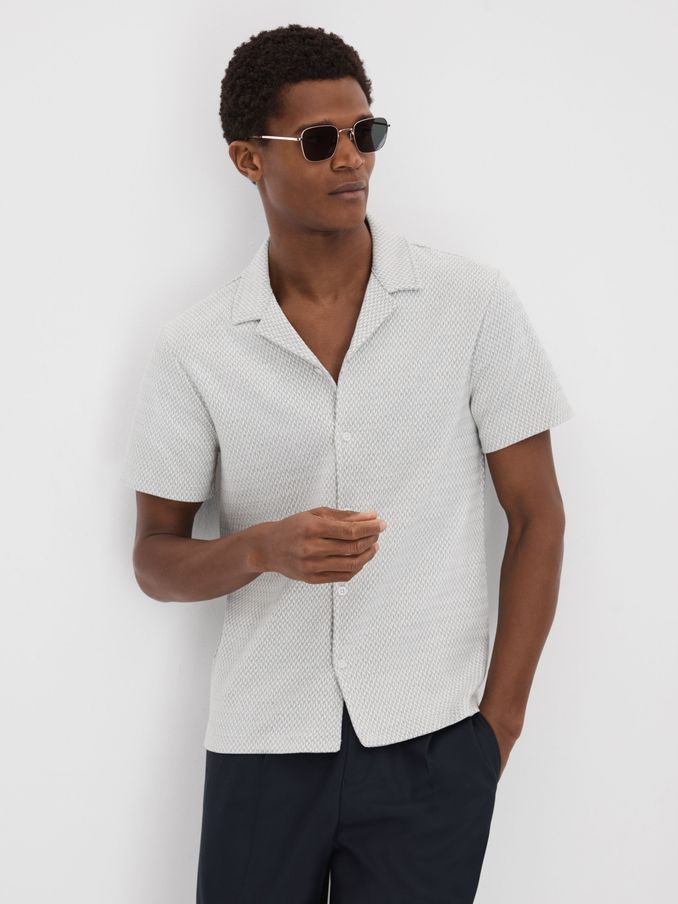 Jacquard Cuban Collar Shirt in Light Grey (N71514) | €82