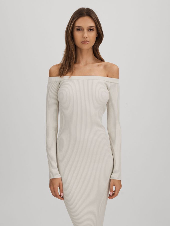 Good American Ribbed Off The Shoulder Maxi Dress in Cloud White (N74233) | HK$1,461