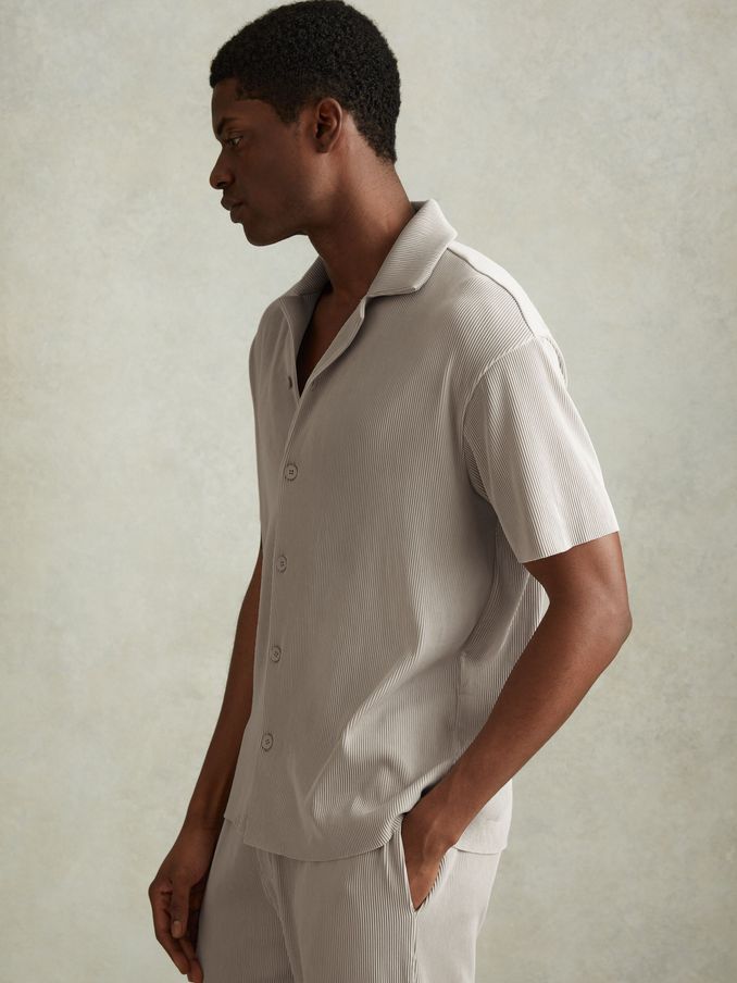 Ribbed Cuban Collar Shirt in Silver (N74244) | $78