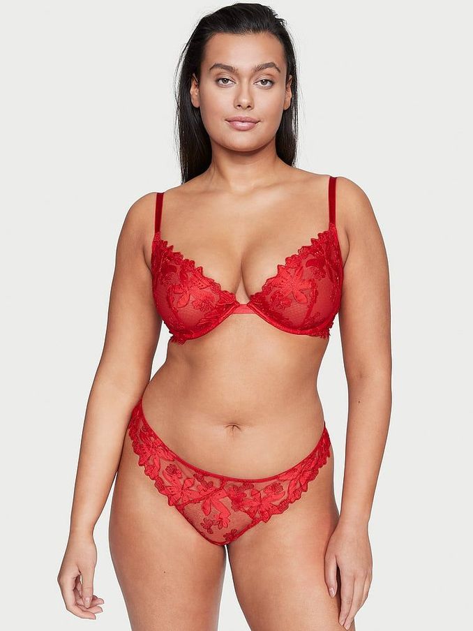 Lipstick Red Embroidered Thong Knickers (P23691) | €19