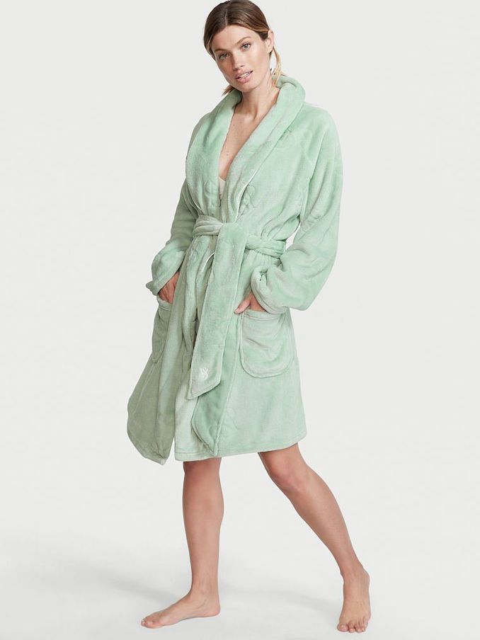 Soft Sage Short Cozy Robe (P92192) | €22
