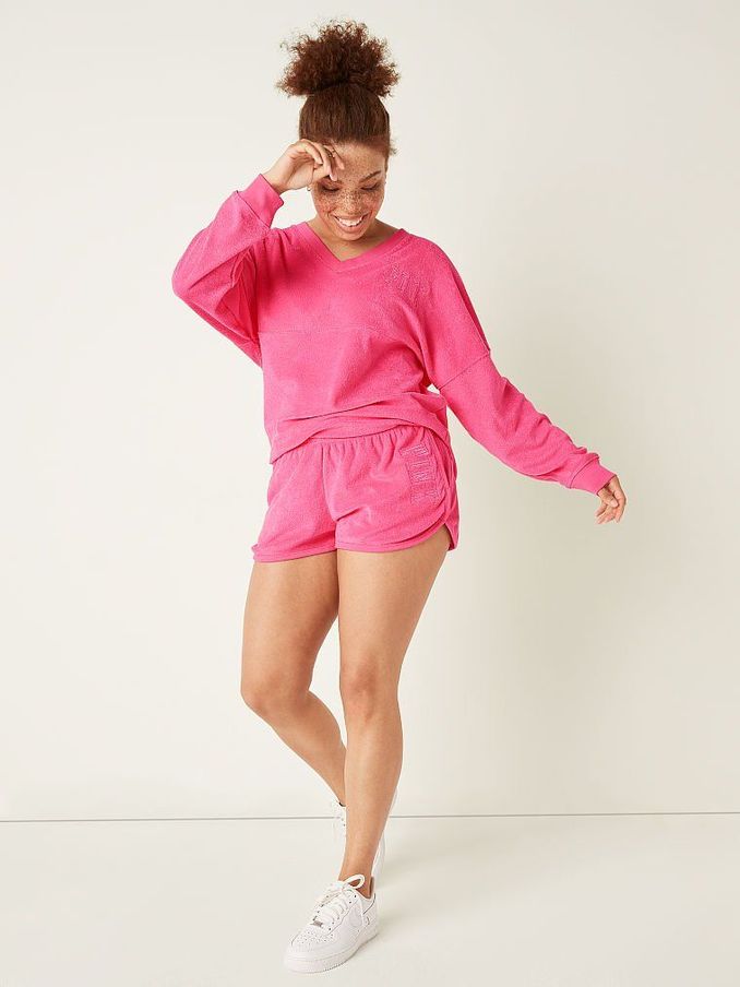 Pure Black With Brushed Shine Gradient Logo Everyday Lounge Heritage Short (Q05820) | €13