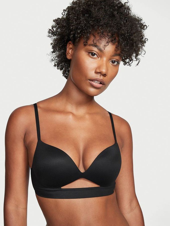 Black Smooth Non Wired Push Up Bra (Q24228) | €17