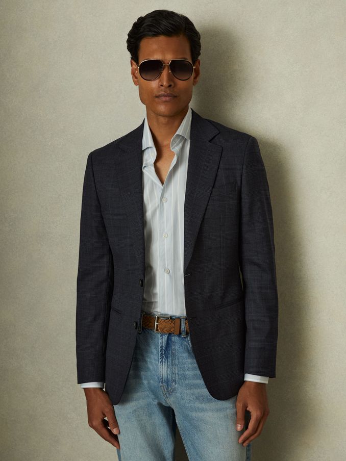 Single-Breasted Wool Blend Blazer in Prince of Wales Check in Navy (Q60916) | CHF 227