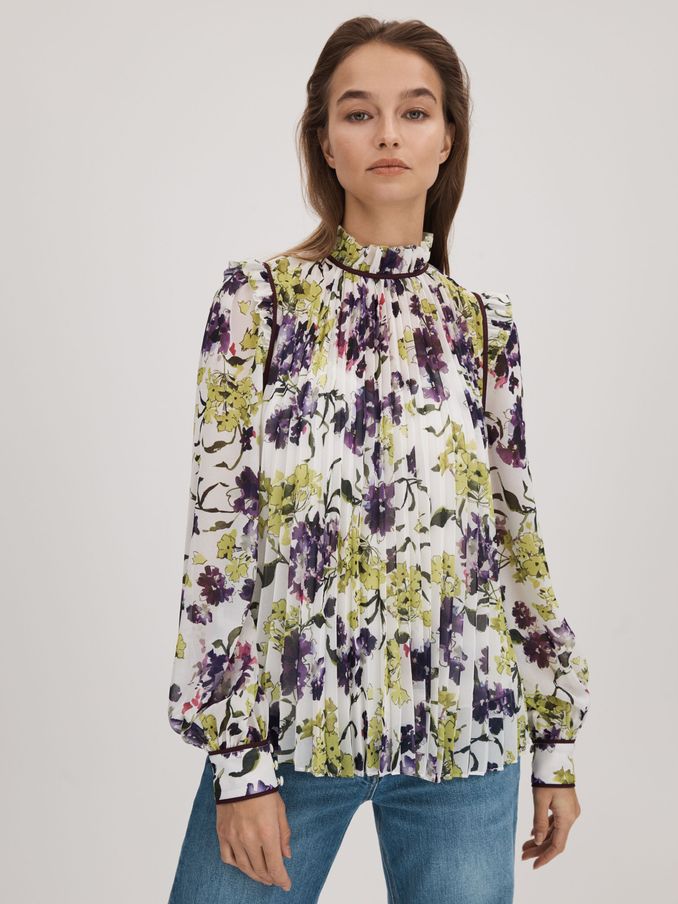 Florere Printed Pleated Blouse in Ivory/Multi (Q83313) | US$62