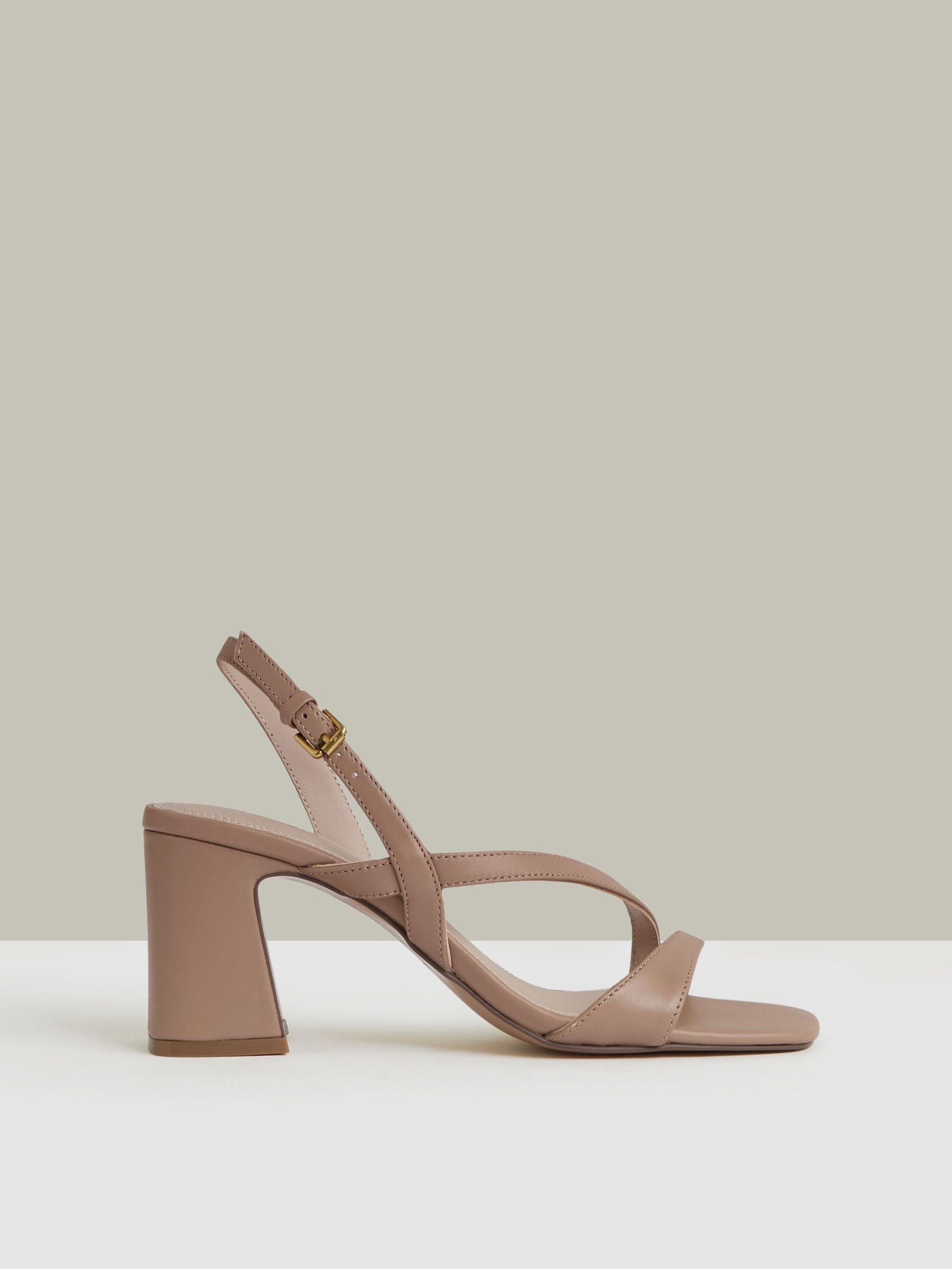Strappy Leather Heeled Sandals in Nude (Q98712) | €195