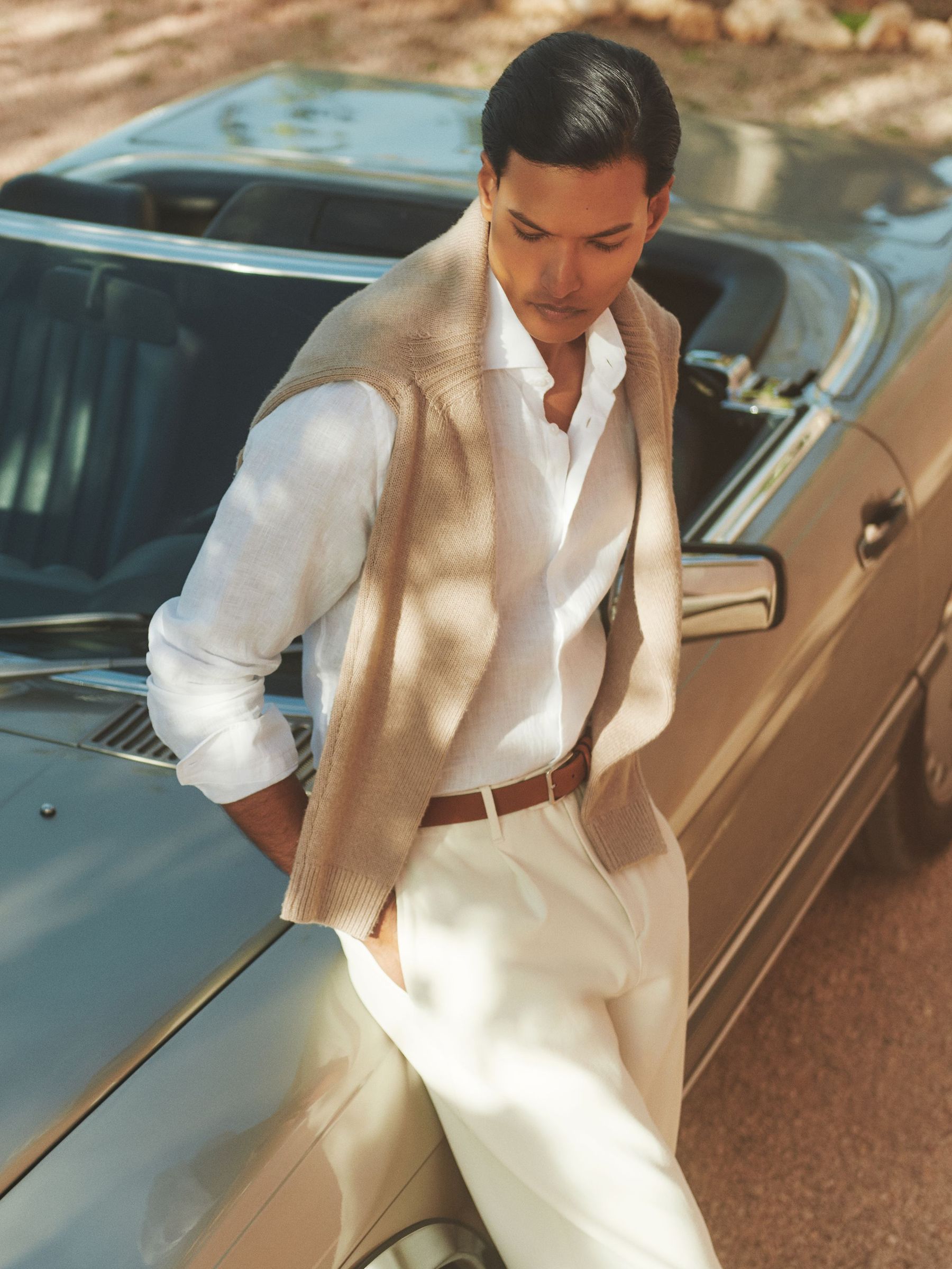 Linen Button-Through Shirt in White (T44653) | €140