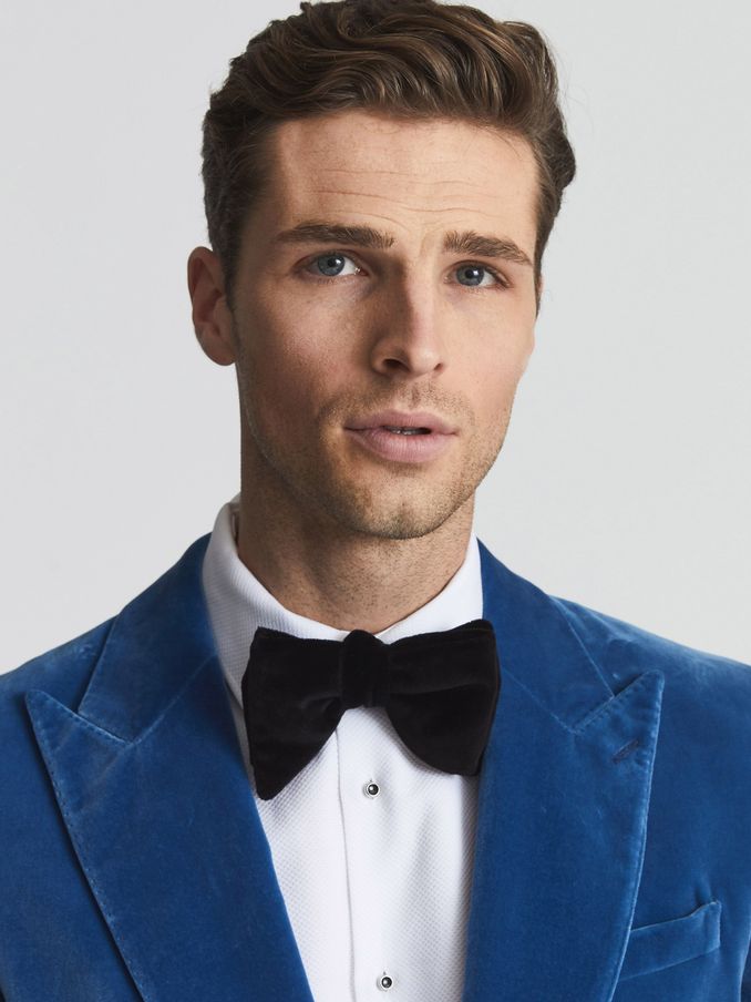 Velvet Bow Tie in Black (U00832) | €73