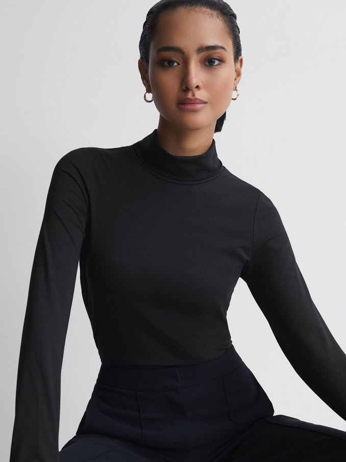 Fitted Roll Neck T-Shirt in Black (U78324) | HK$361