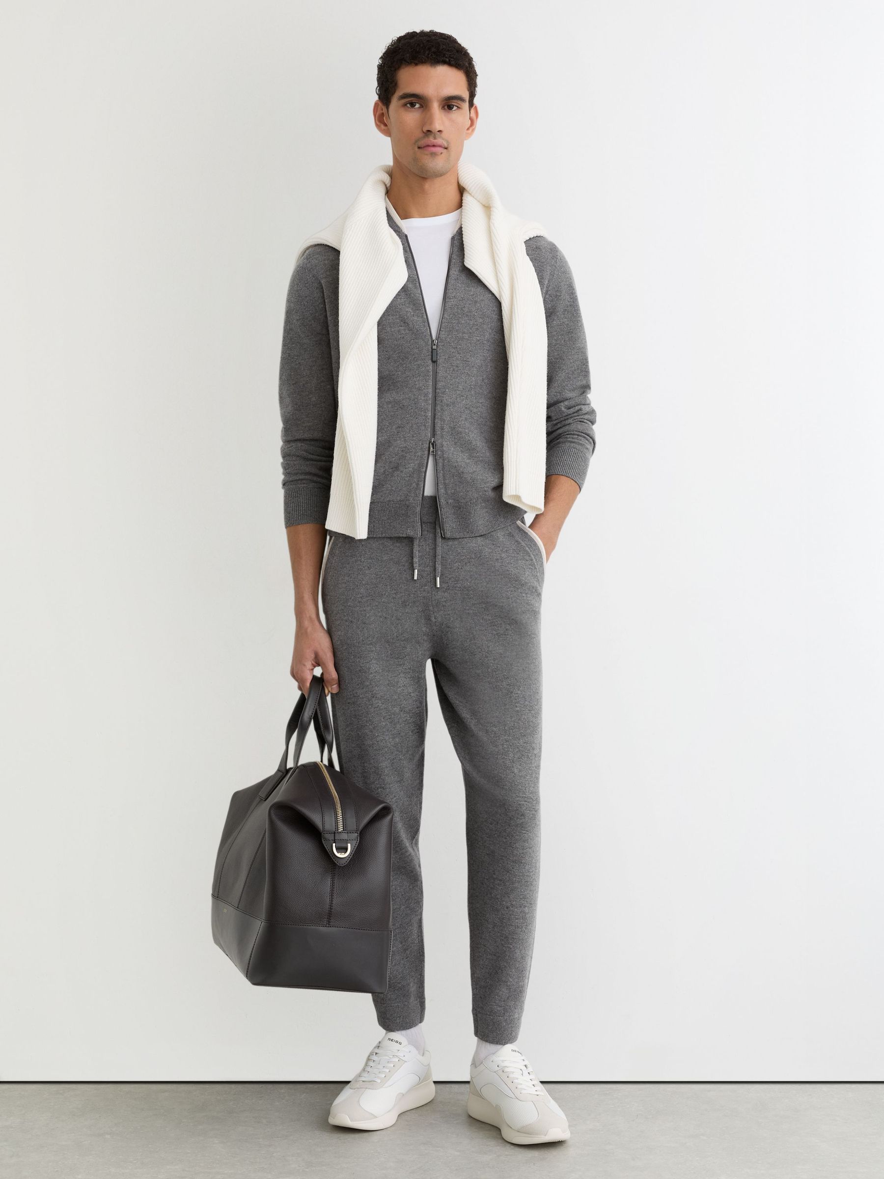 Merino Wool Tipped Drawstring Joggers in Mid Grey (V06370) | €165