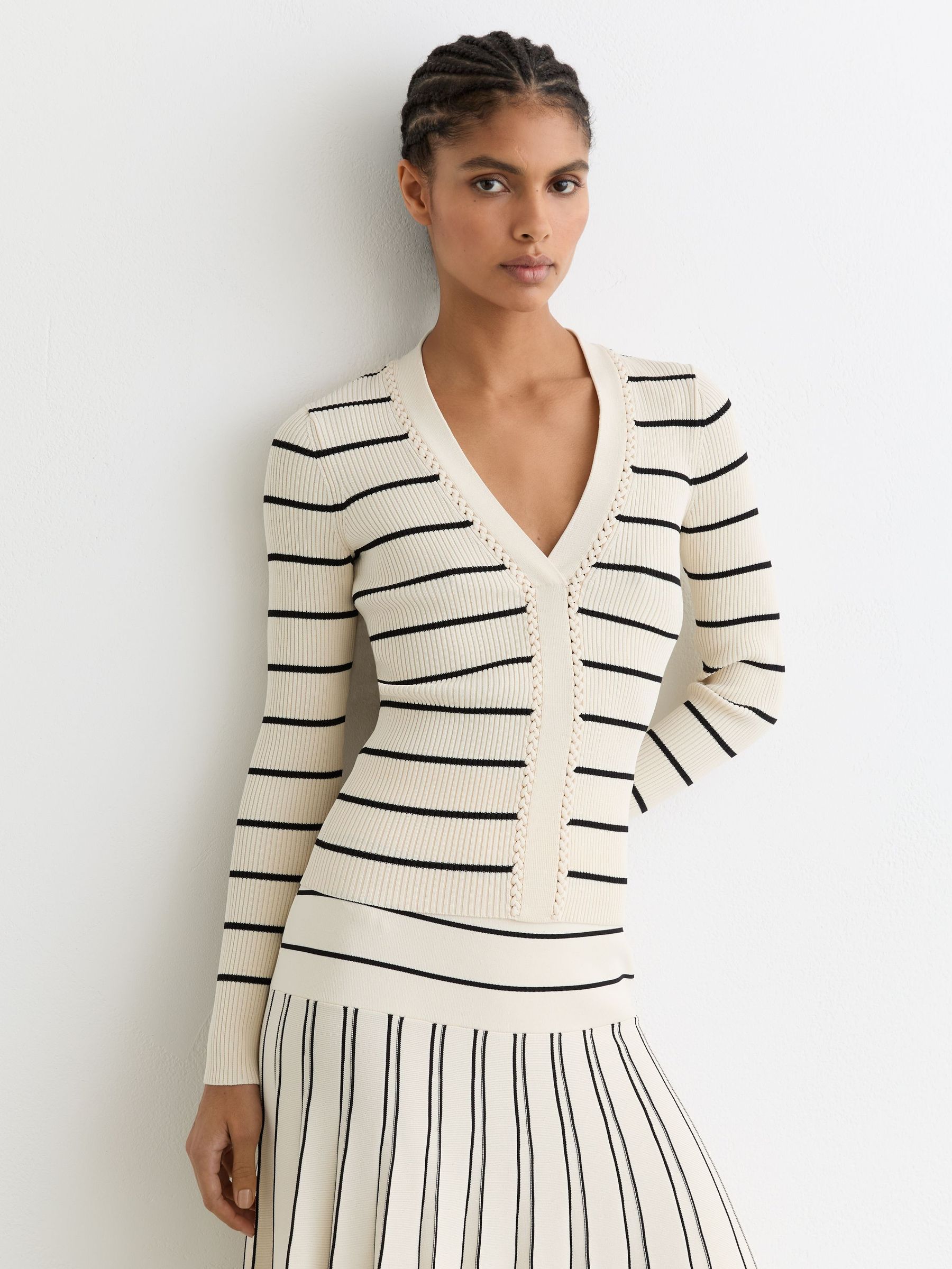 Stripe Craft-Stitch Rib-Knit Top in Ivory/Black (V23823) | €185