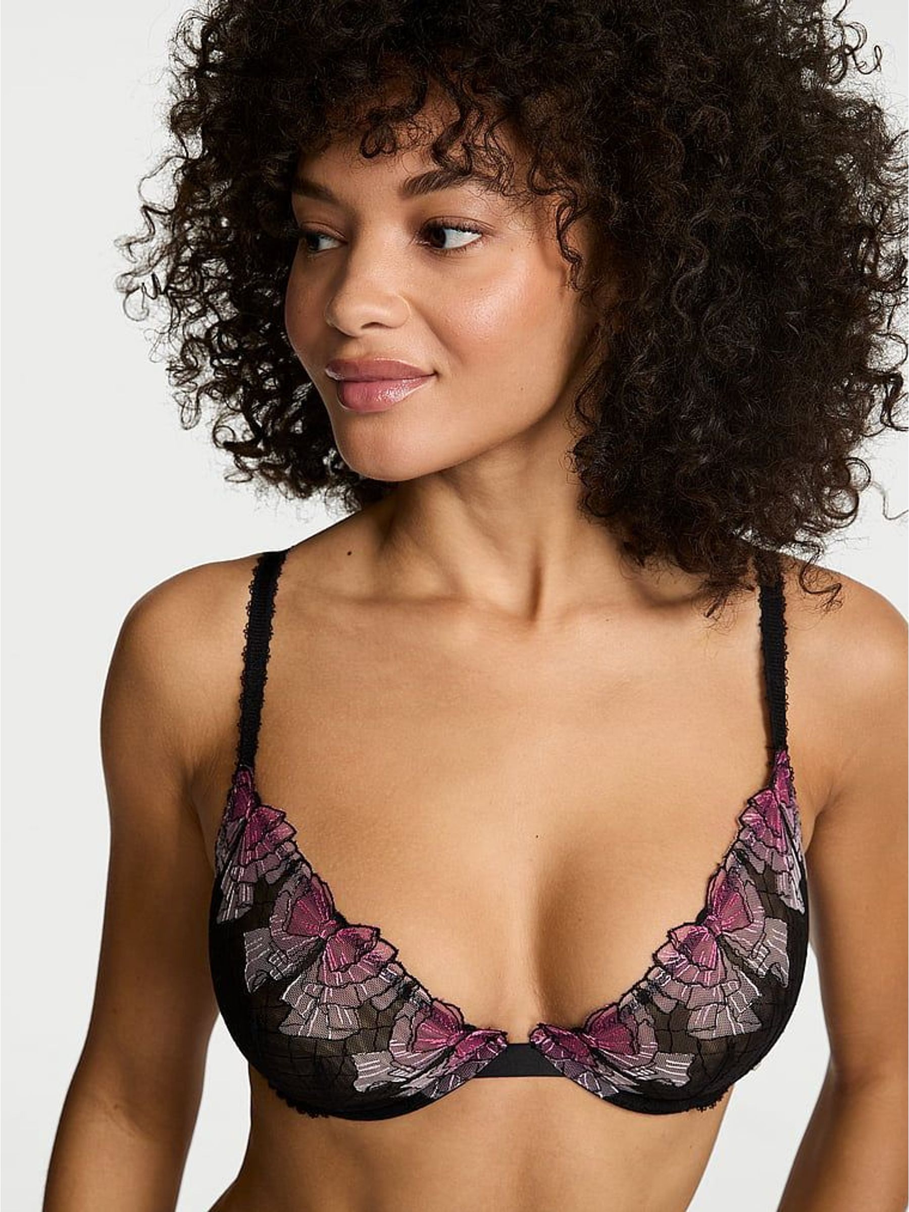 Black Bow Embroidery Bra (V31699) | €45