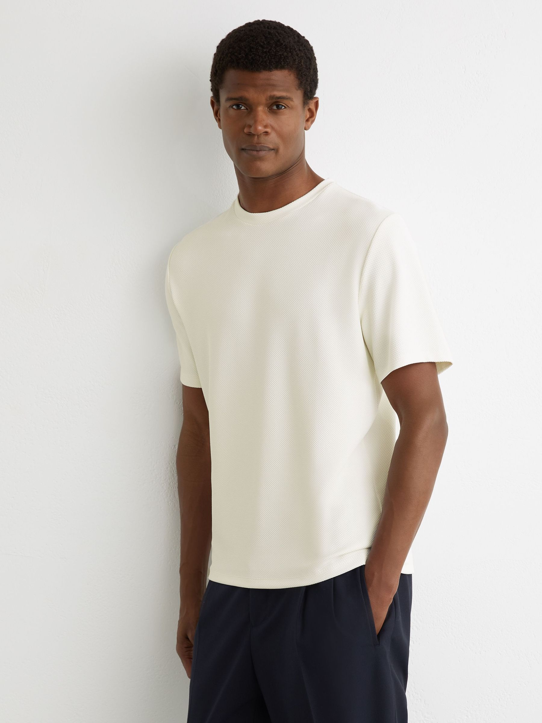 Textured Crew-Neck T-Shirt in White (W05974) | €65