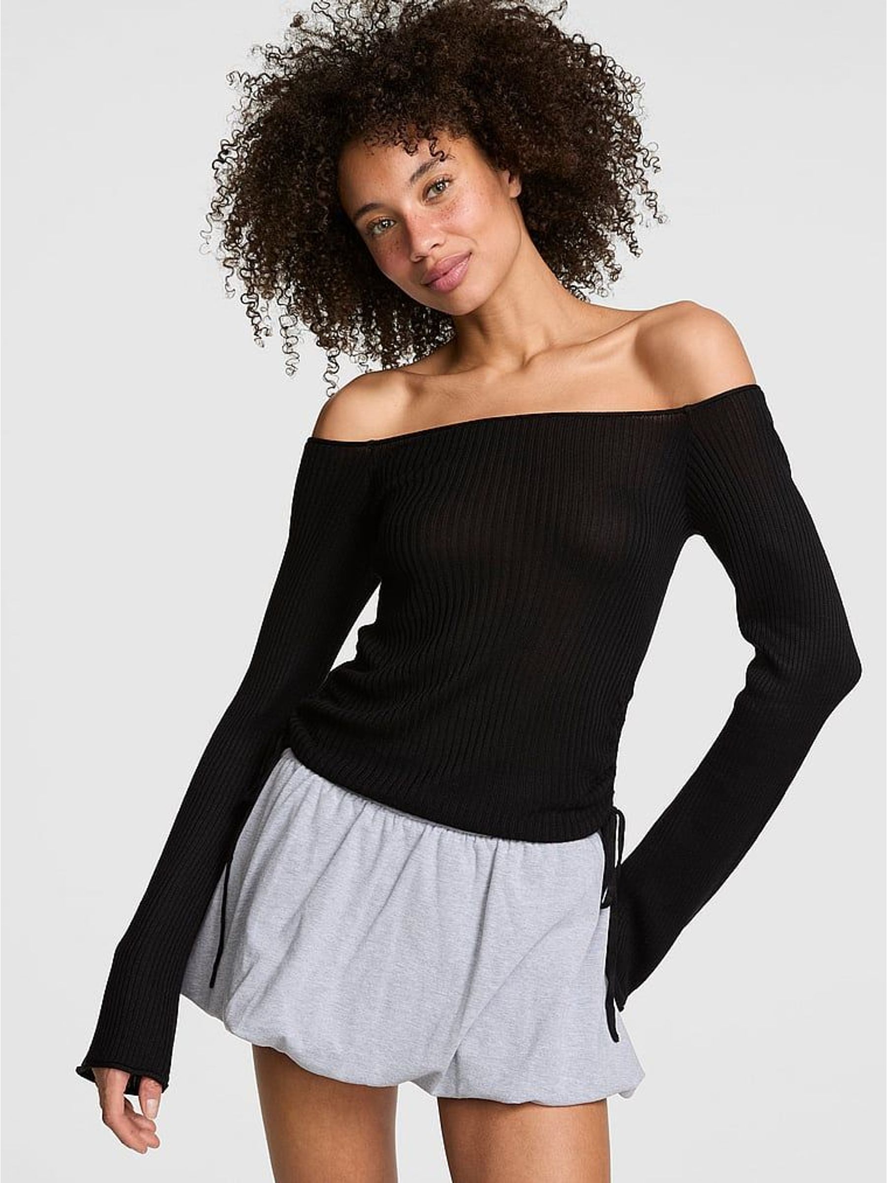 Black - Off The Shoulder Ruched Rib Top