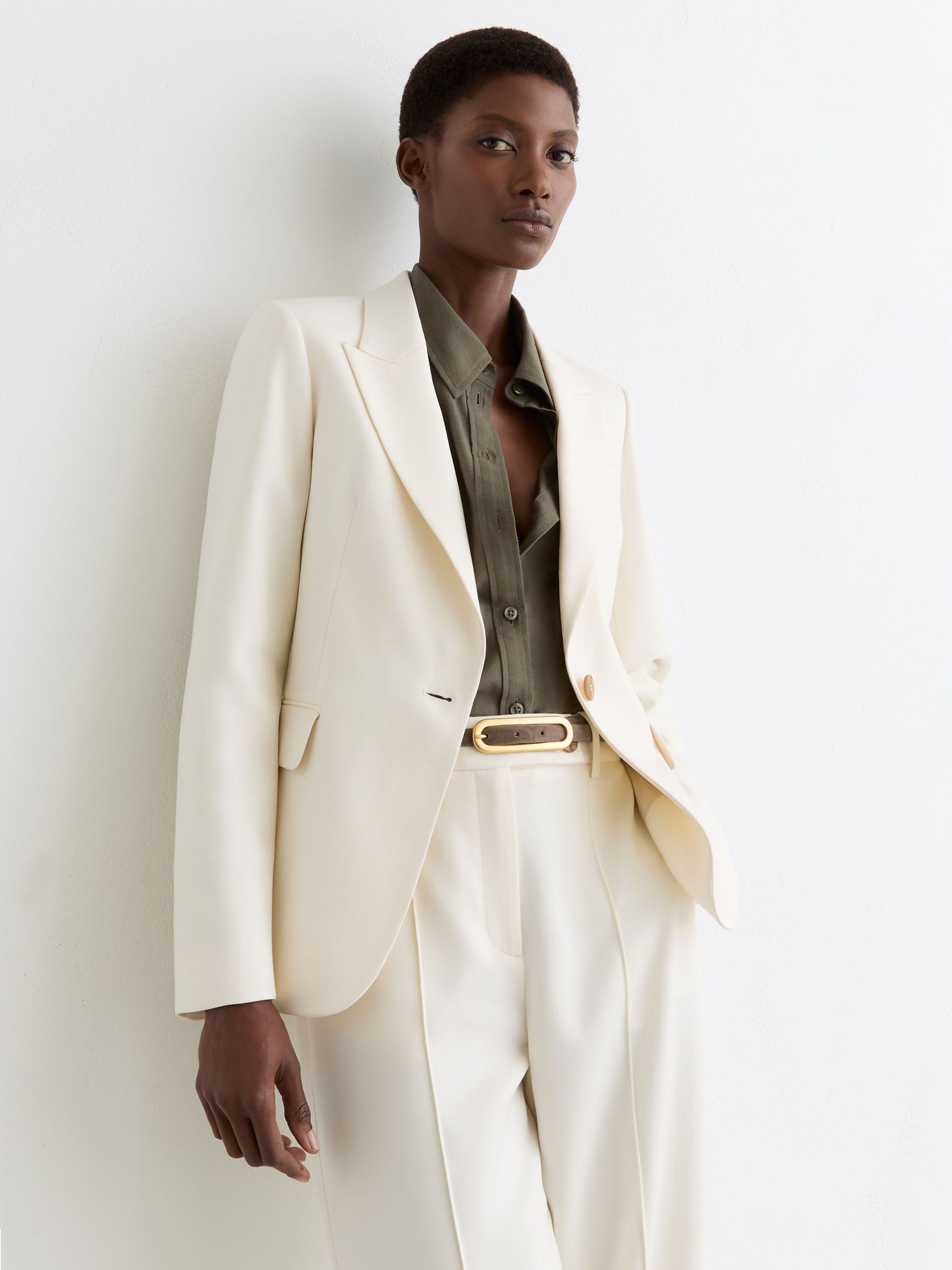 Petite Single-Breasted Tailored Blazer in Cream (W16938) | €350