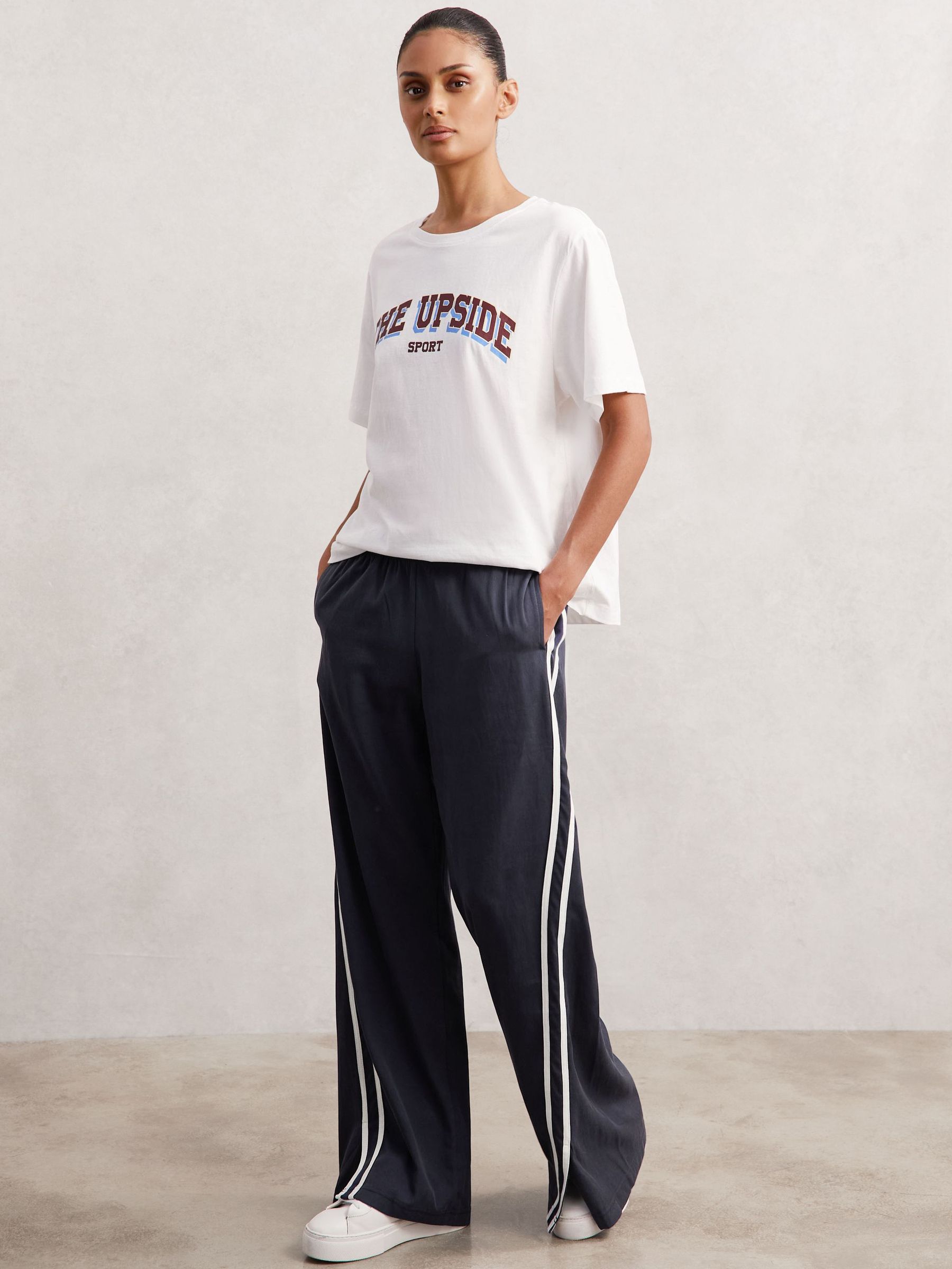 The Upside Side-Stripe Jersey Joggers in Navy (W35610) | 710 QAR