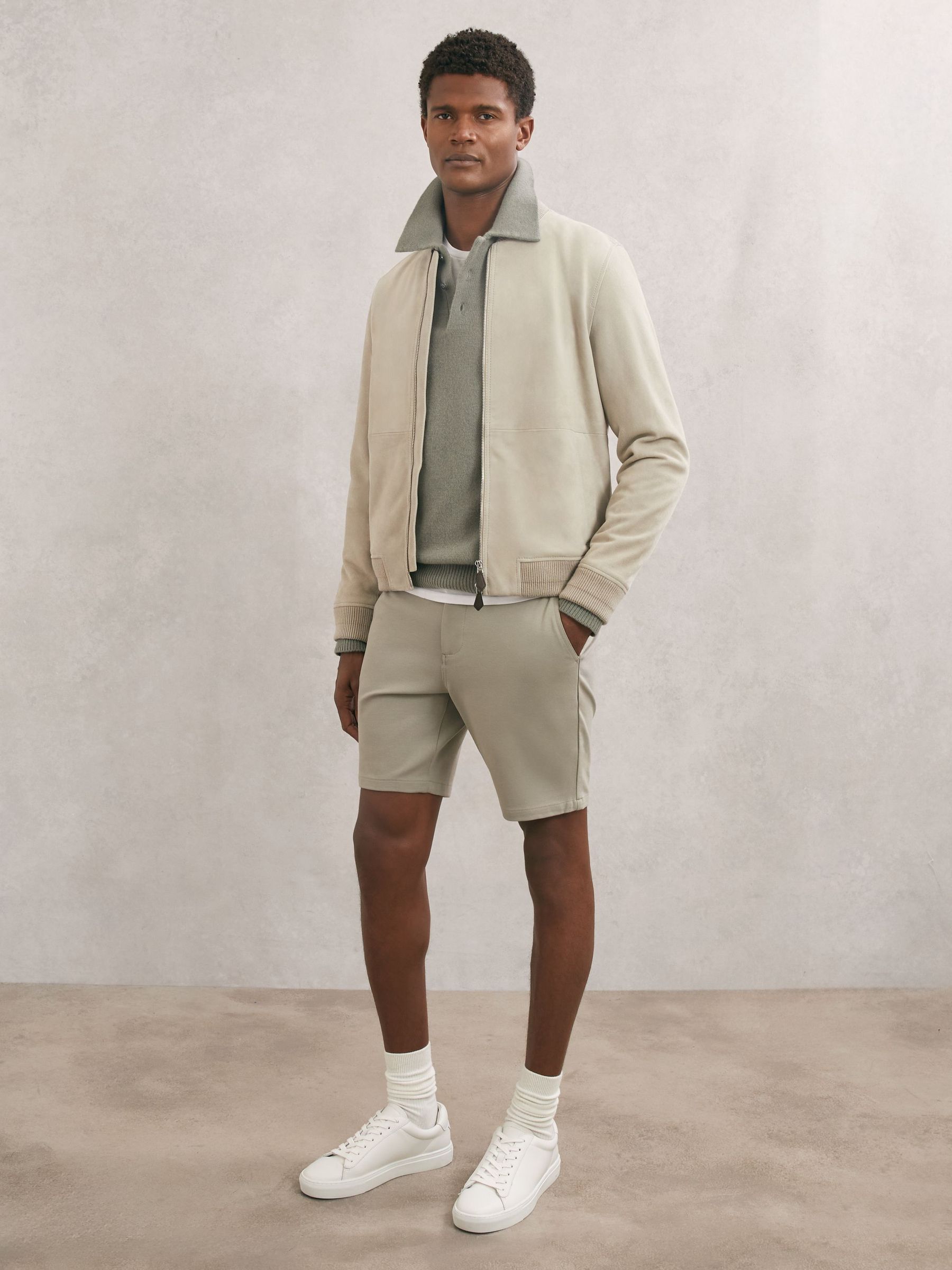 Paige Slim-Fit Stretch Shorts in Light Green (W40881) | Kč6,135