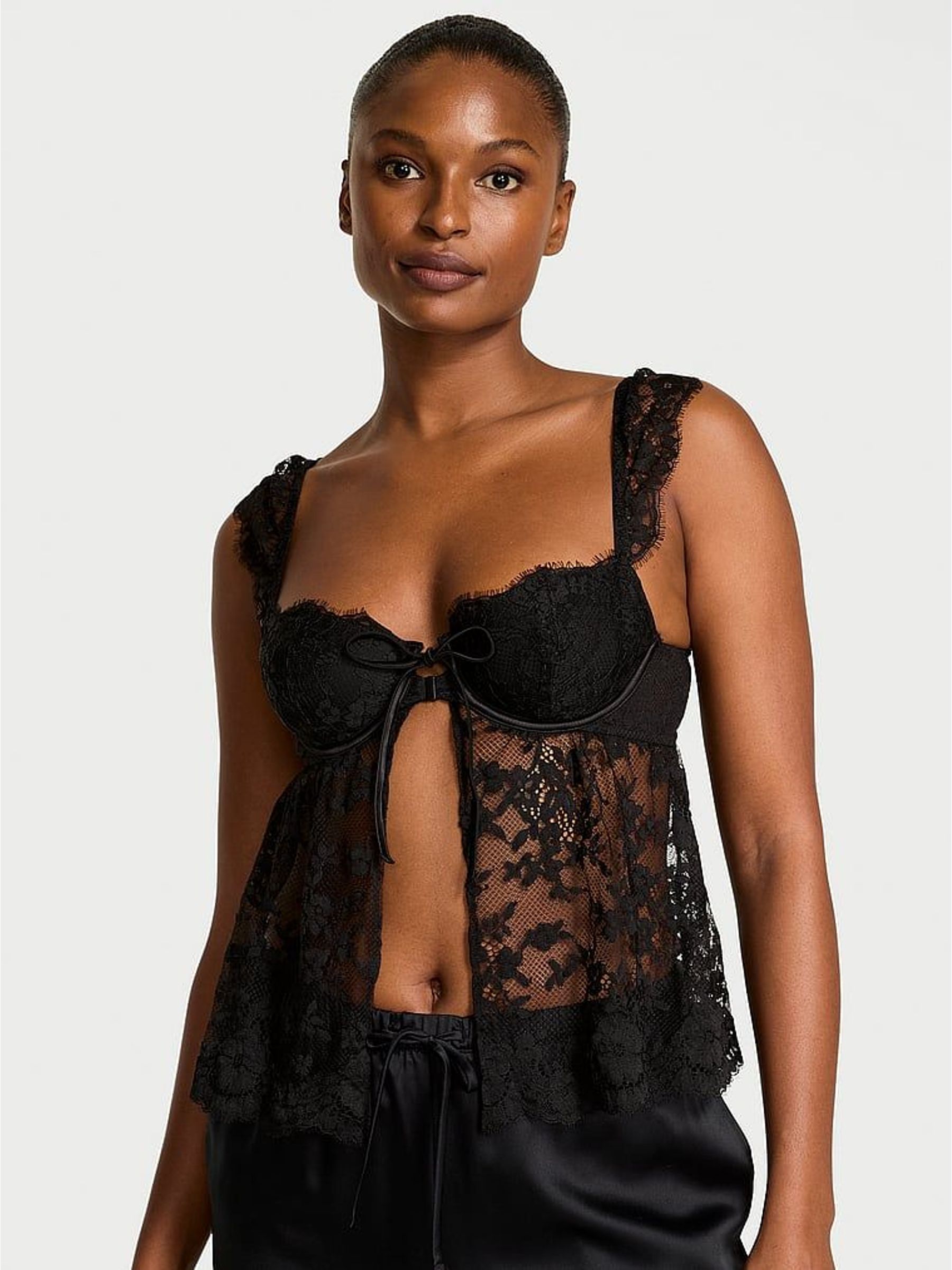 Black Fly Away Top (W41575) | €58