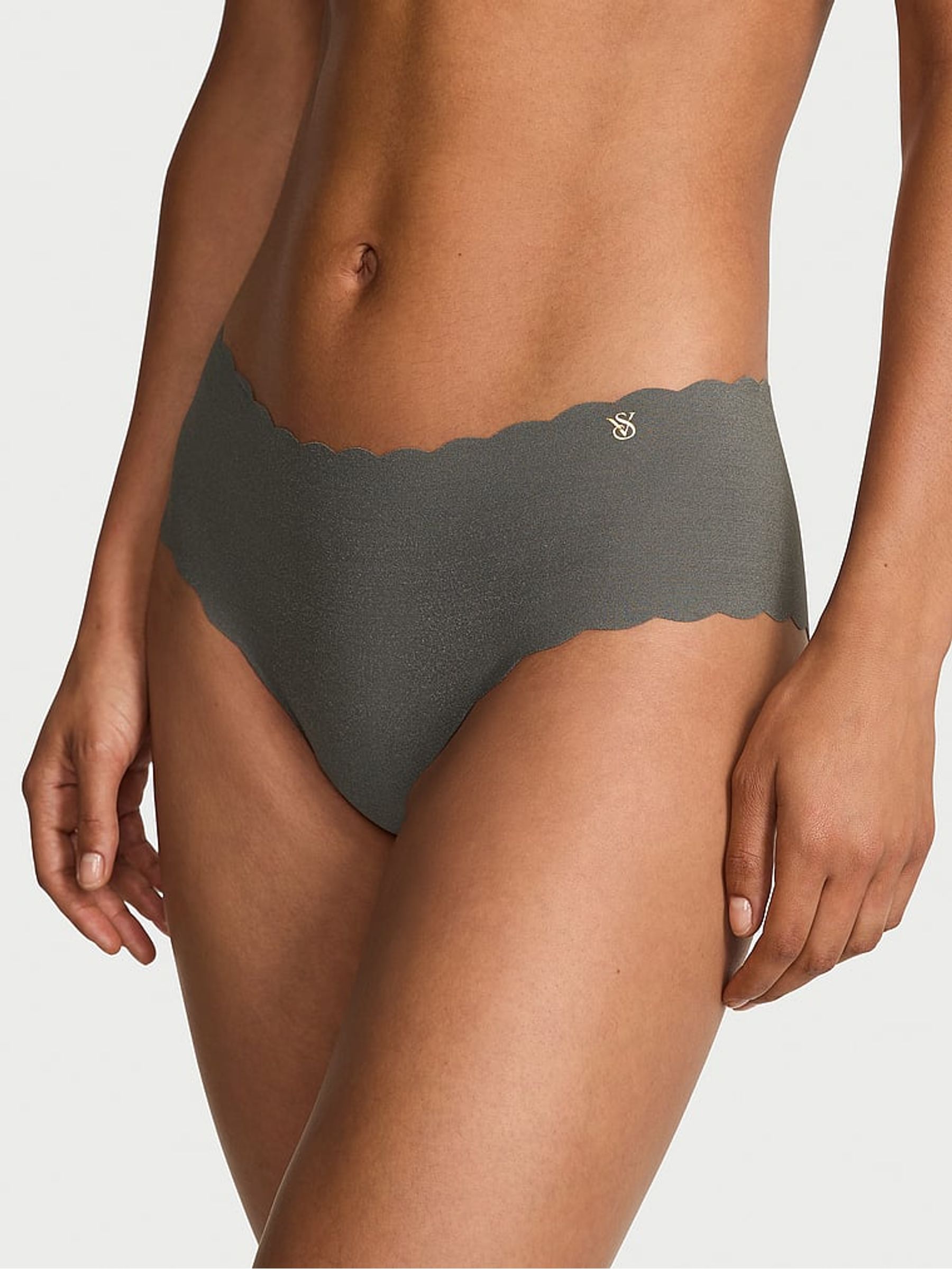 Expedition Green Cheeky Scalloped Knickers (W45550) | €11.50