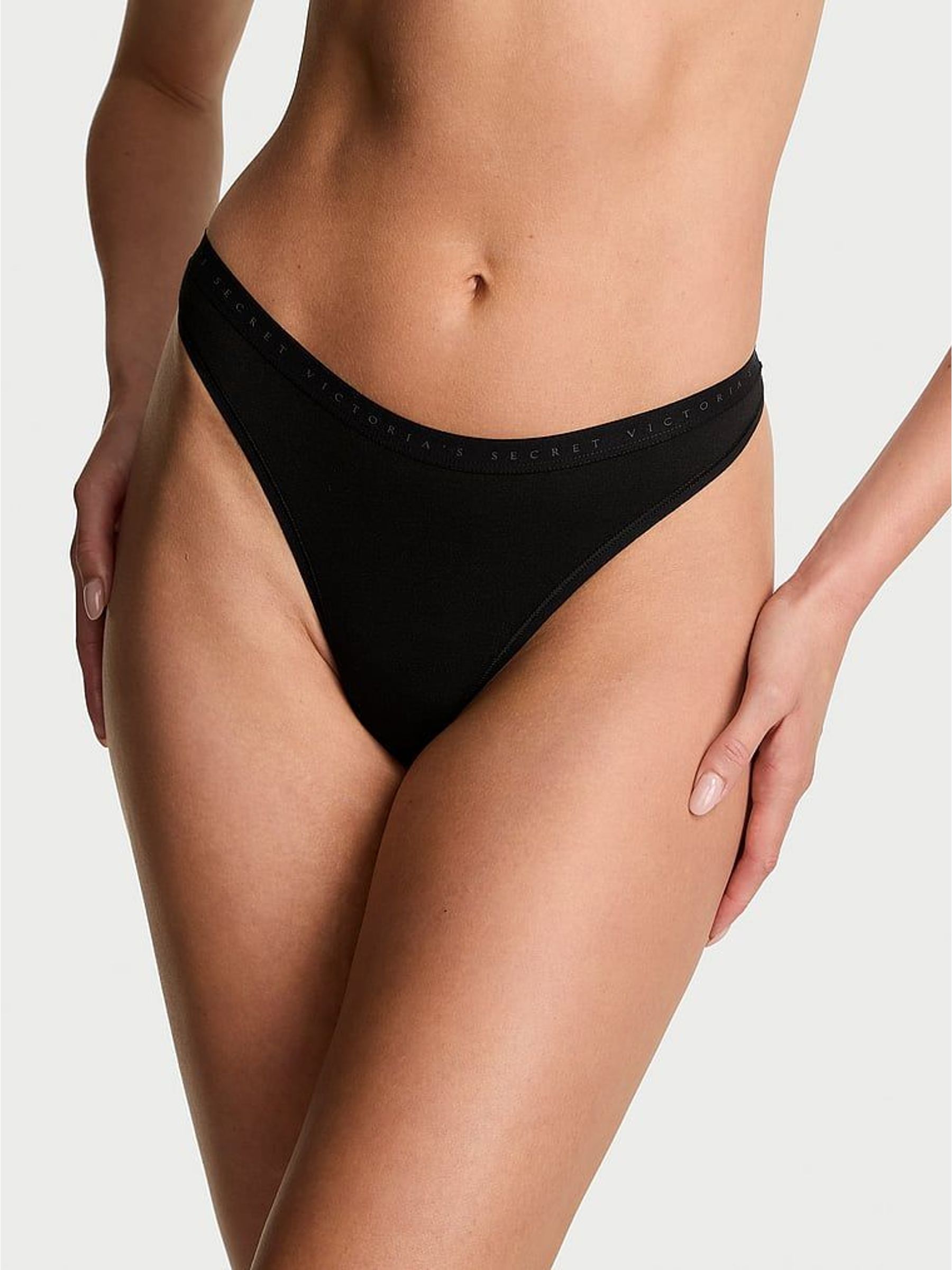 Black Thong Knickers (W45574) | €11.50