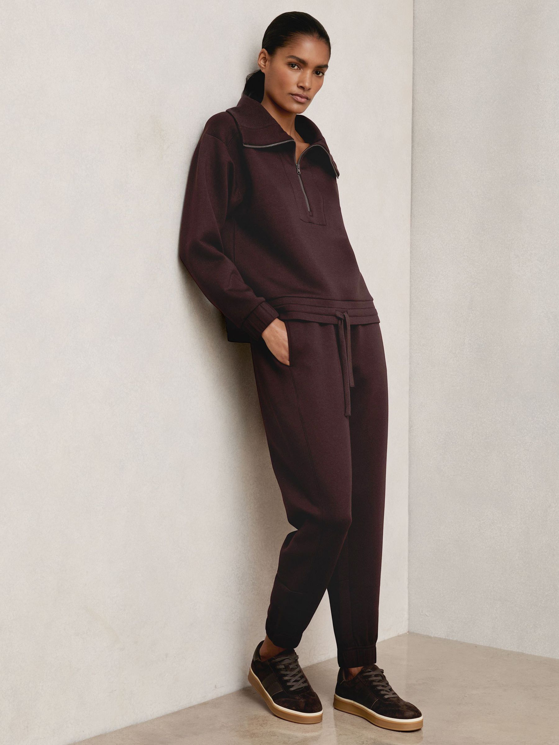 Tapered Elasticated-Waist Joggers in Plum (W46568) | 185 €