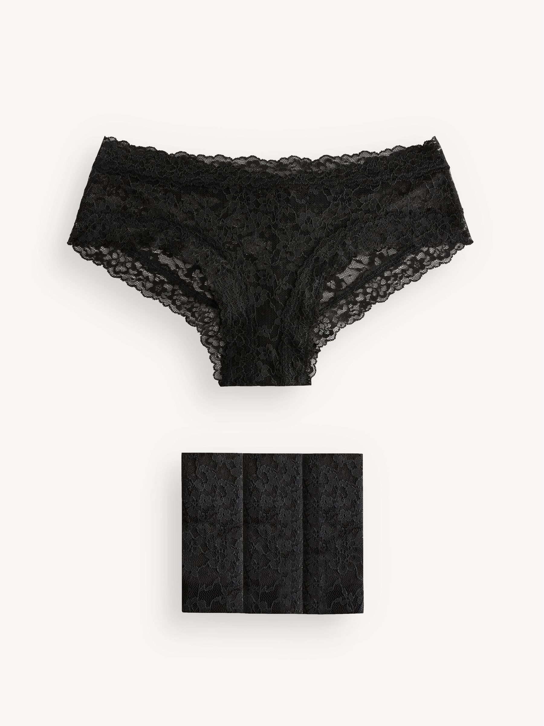 Black Cheeky 4 Pack Knickers (W50343) | €25