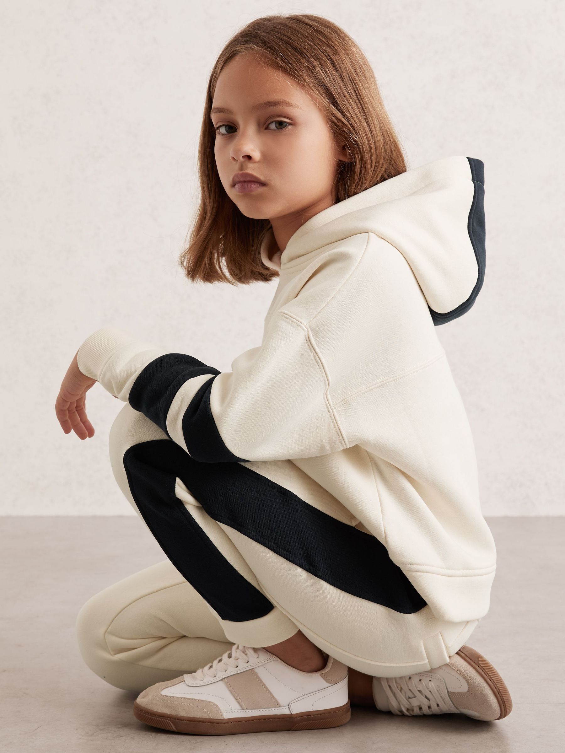 Cotton-Blend Joggers and Hoodie Set in Ecru (W51505) | HK$1,070
