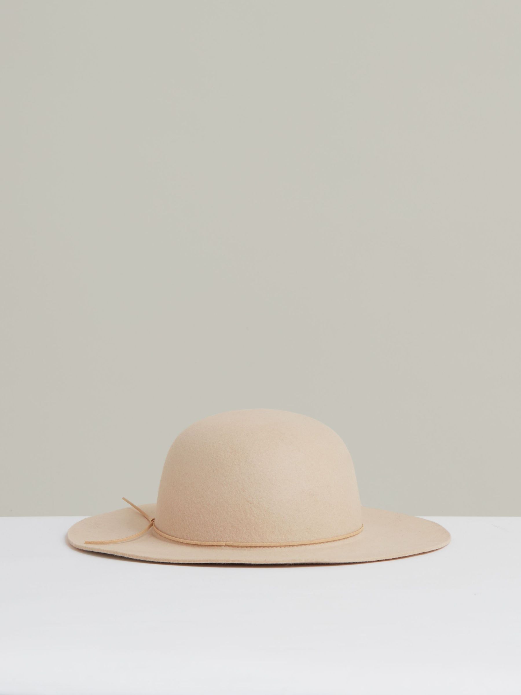 Felted Wool Sun Hat in Neutral (W51531) | 425 QAR