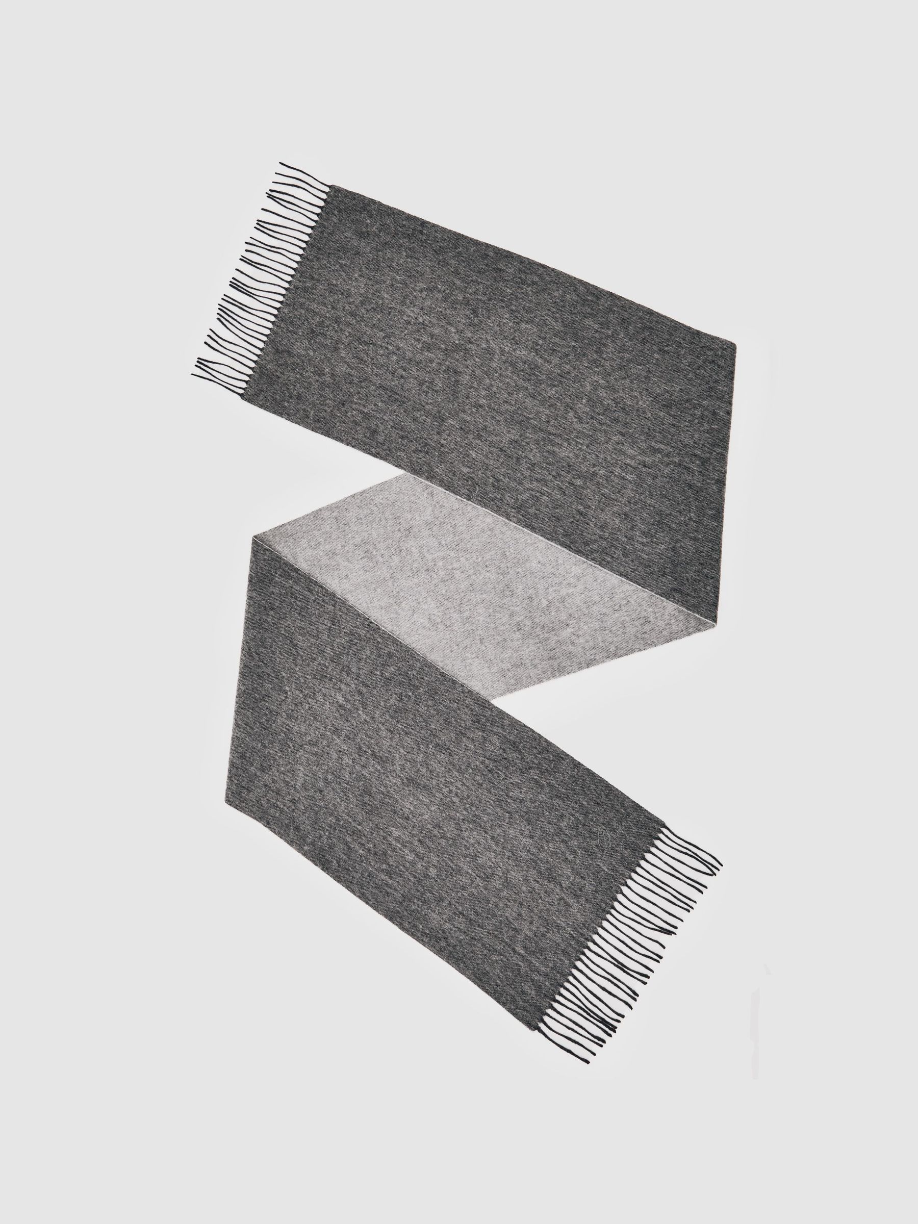 Wool-Cashmere Script-Logo Scarf in Mid Grey Melange/Light Grey (W57764) | DKK595