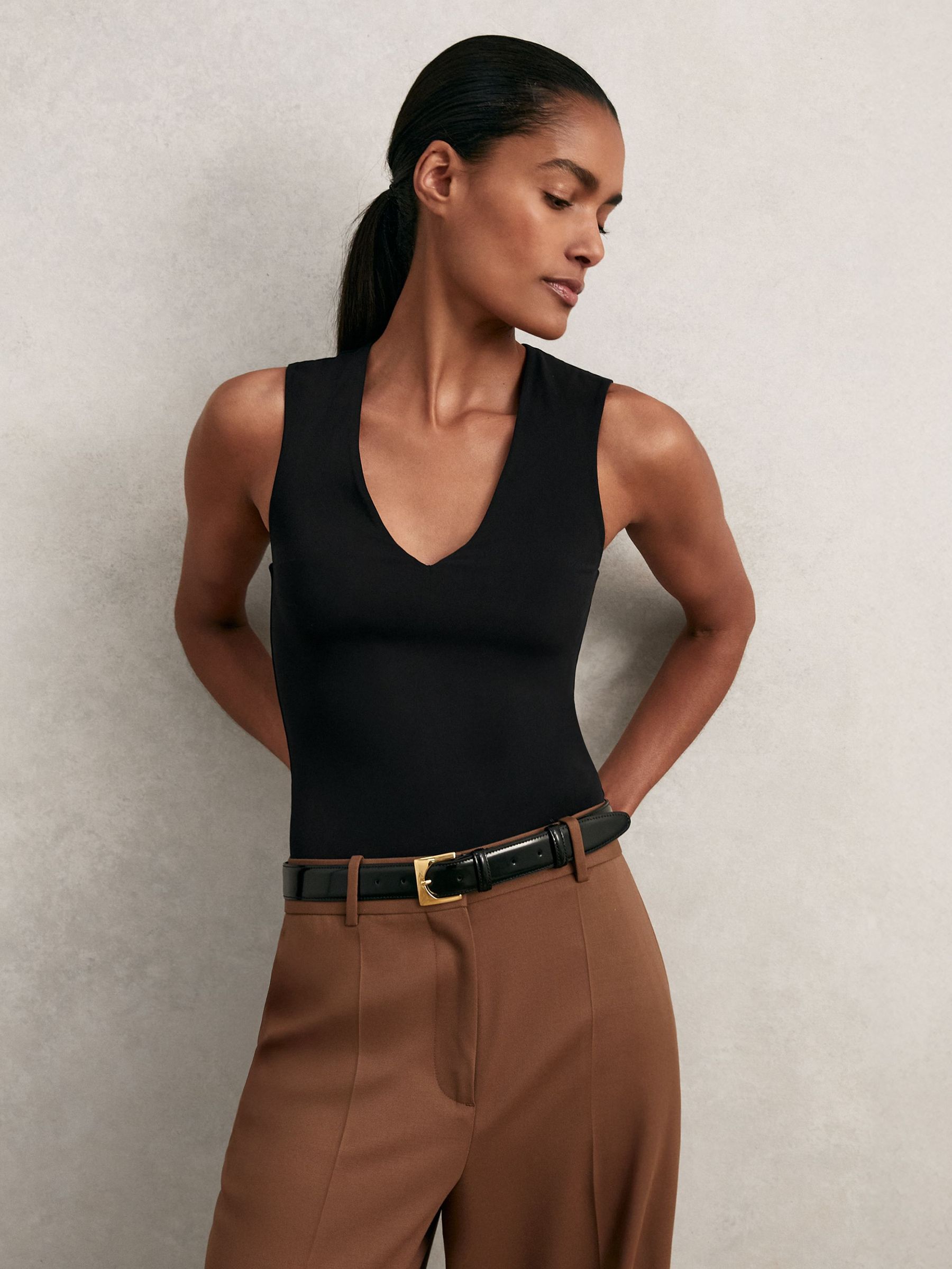 V-Neck Sleeveless Bodysuit in Black (W58957) | US$110