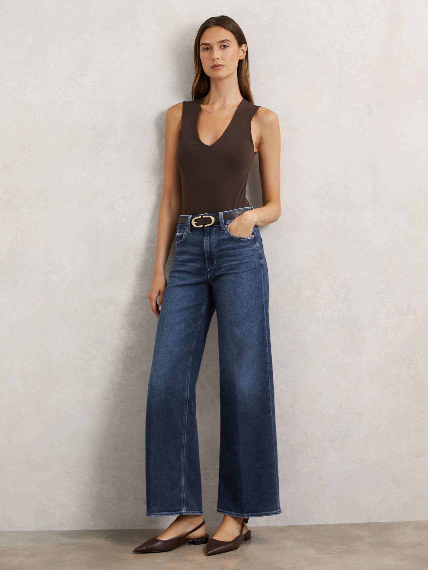 Paige Anessa Jeans in Mid Blue (W62019) | €365
