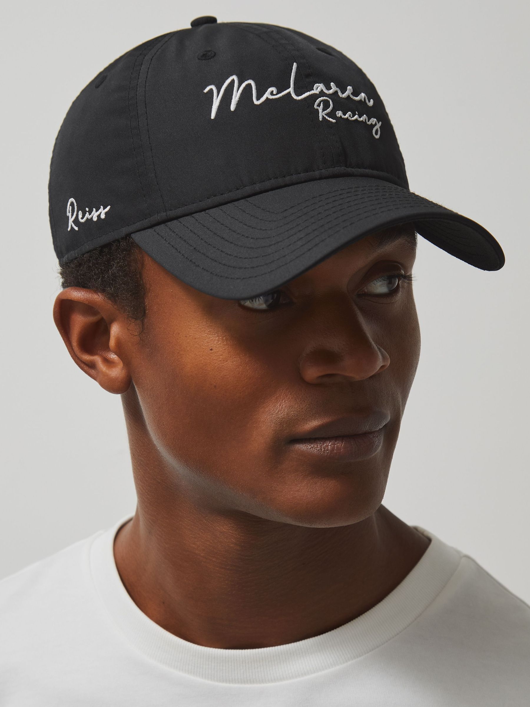 Unisex Fit McLaren Racing Logo Embroidered Cap in Black (W63986) | €65