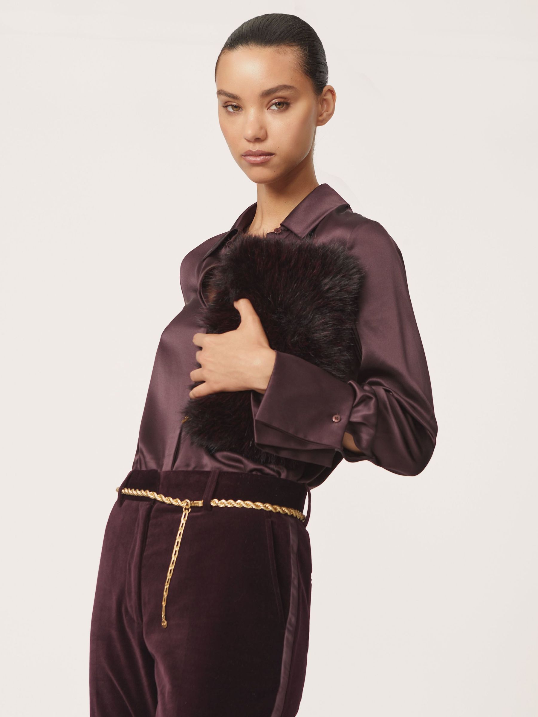 Twist Chain Belt in Gold (W67275) | $120