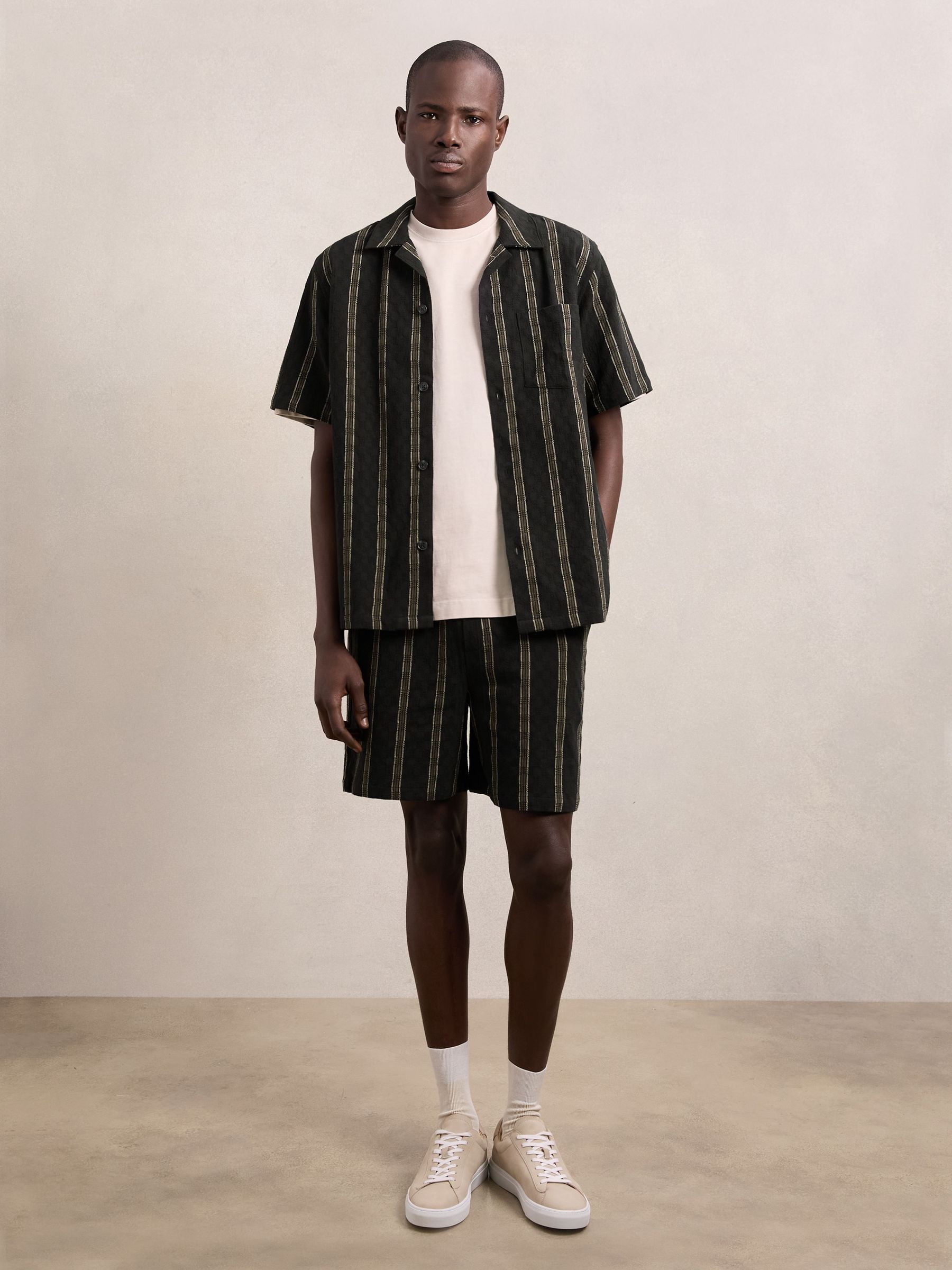 Les Deux Textured Stripe Shorts in Black (W78445) | $170