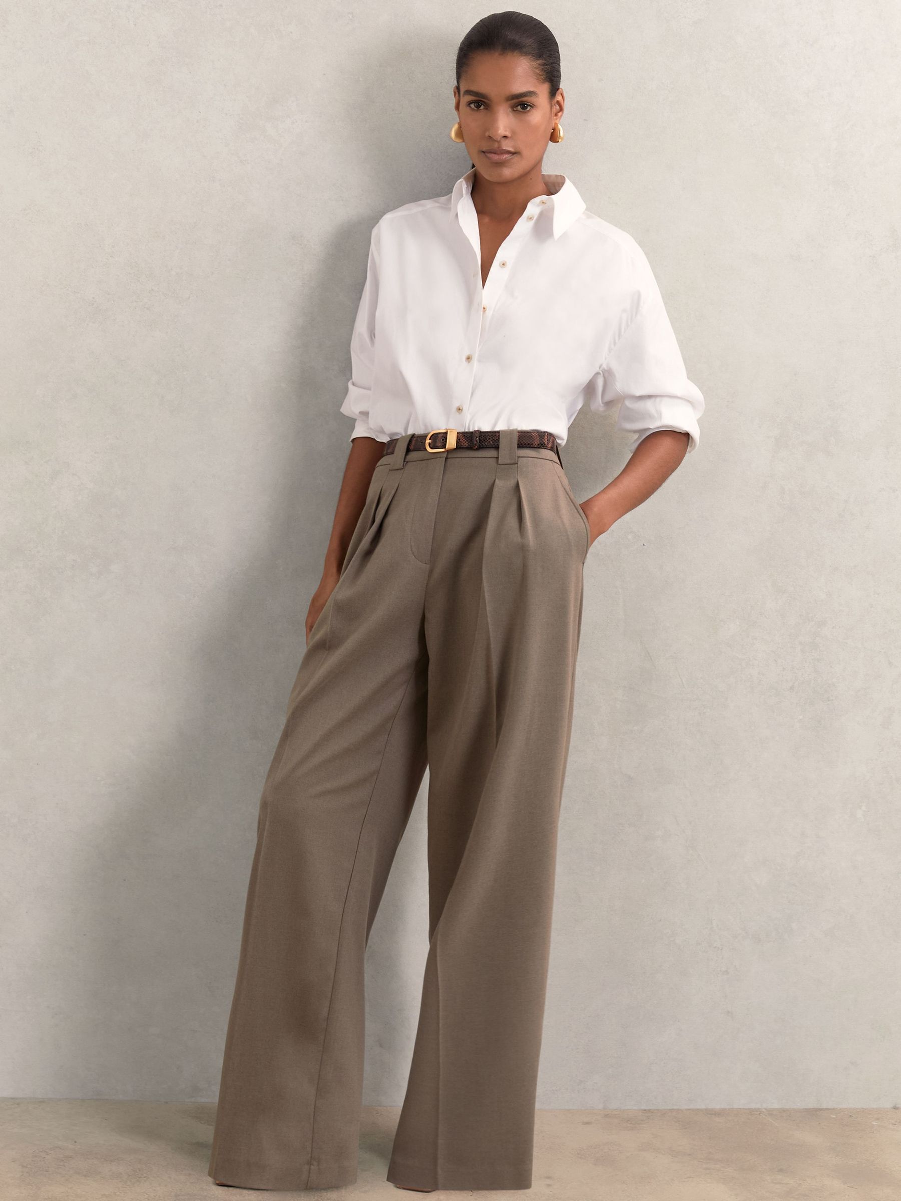 Petite Wide-Leg Pleated Trousers in Neutral (W78469) | 765 QAR