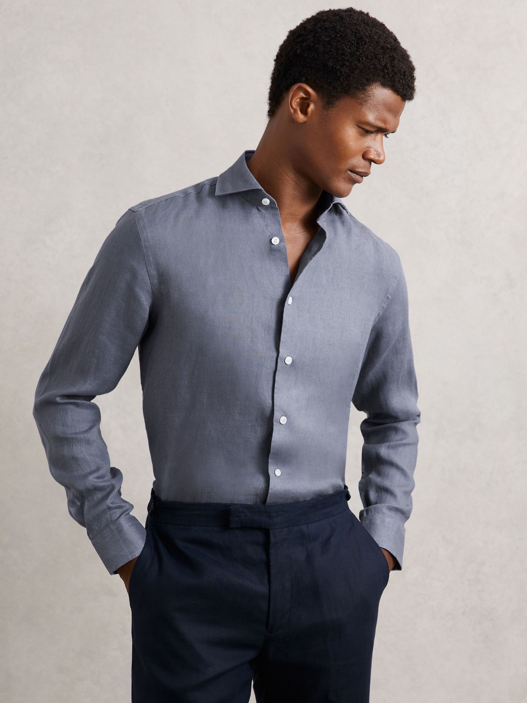 Linen Cutaway-Collar Shirt in Airforce Blue (W78566) | 535 QAR
