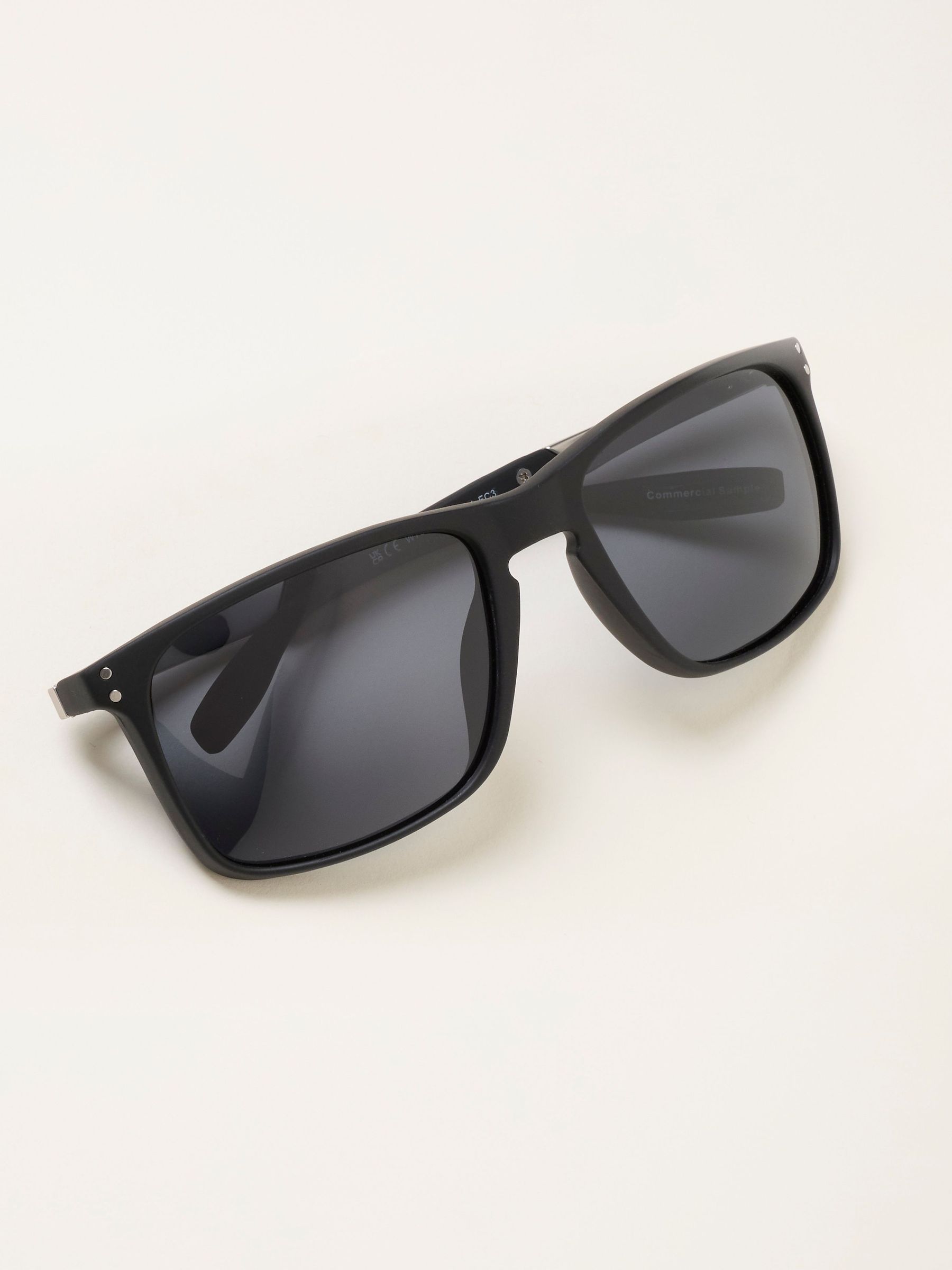Travis Black Sunglasses (W79217) | €33