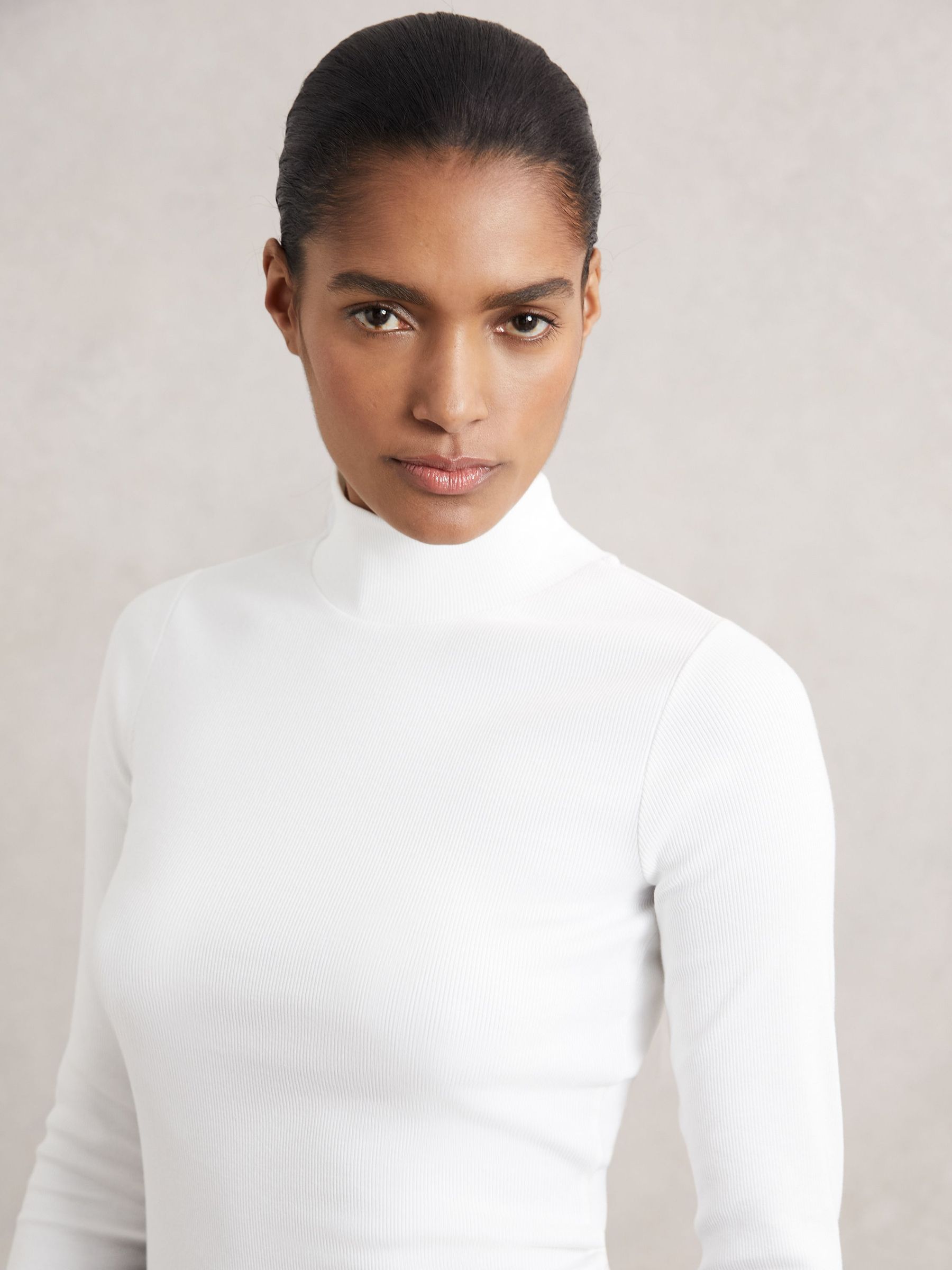 Stretch-Cotton Funnel-Neck Top in White (W83707) | Kč1,640