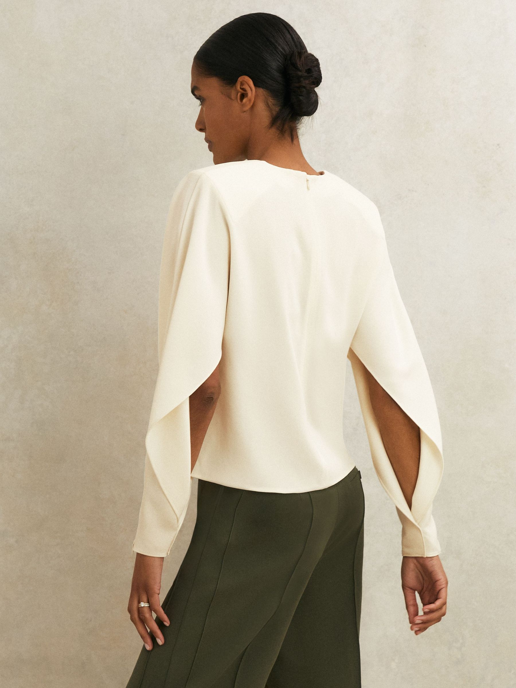 Atelier Crepe Turn-Lock Top in Cream (W86938) | 1,225 QAR